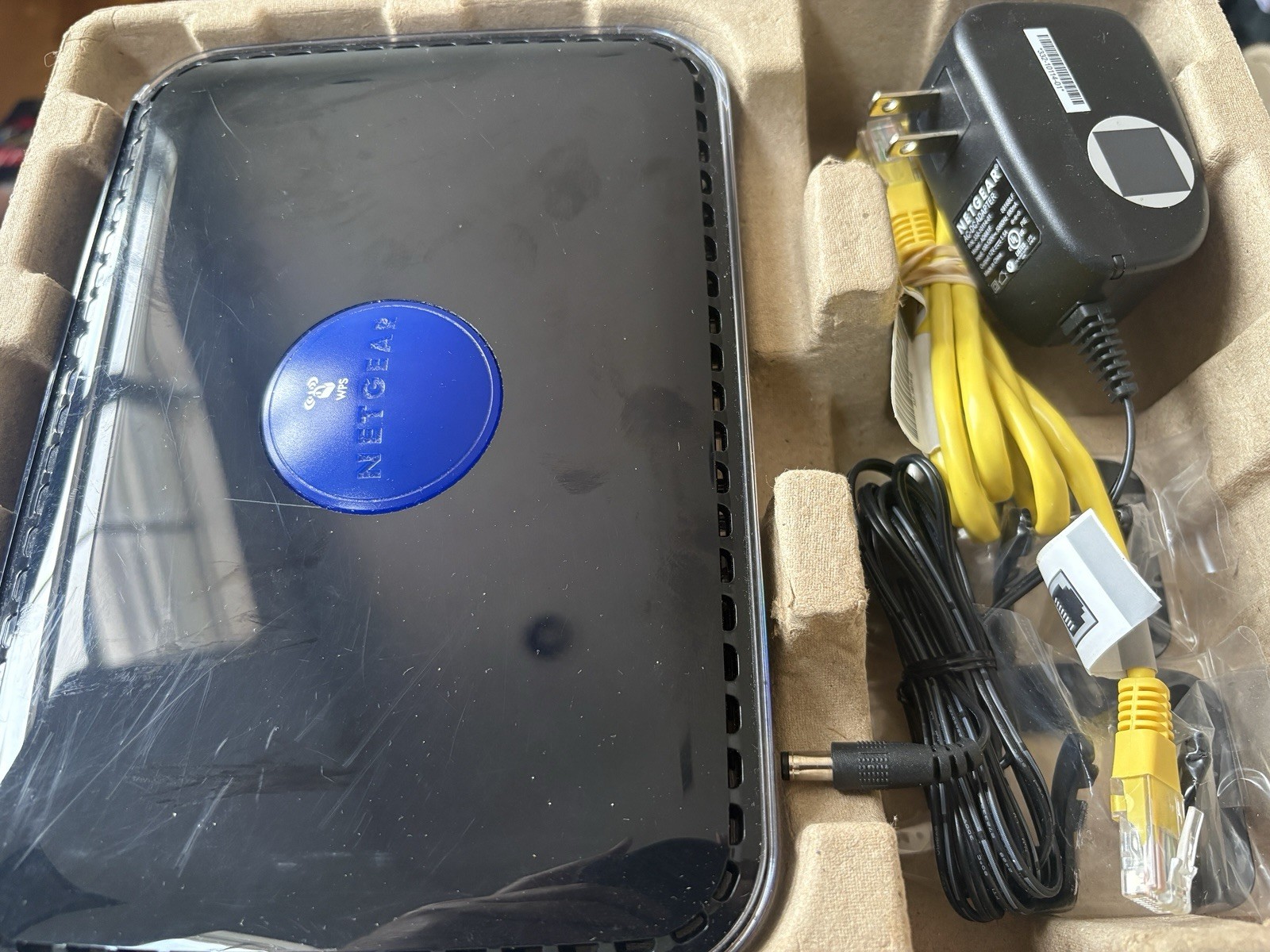 Netgear N600 Wireless Dual Band Router WNDR3400v2  Open Box.