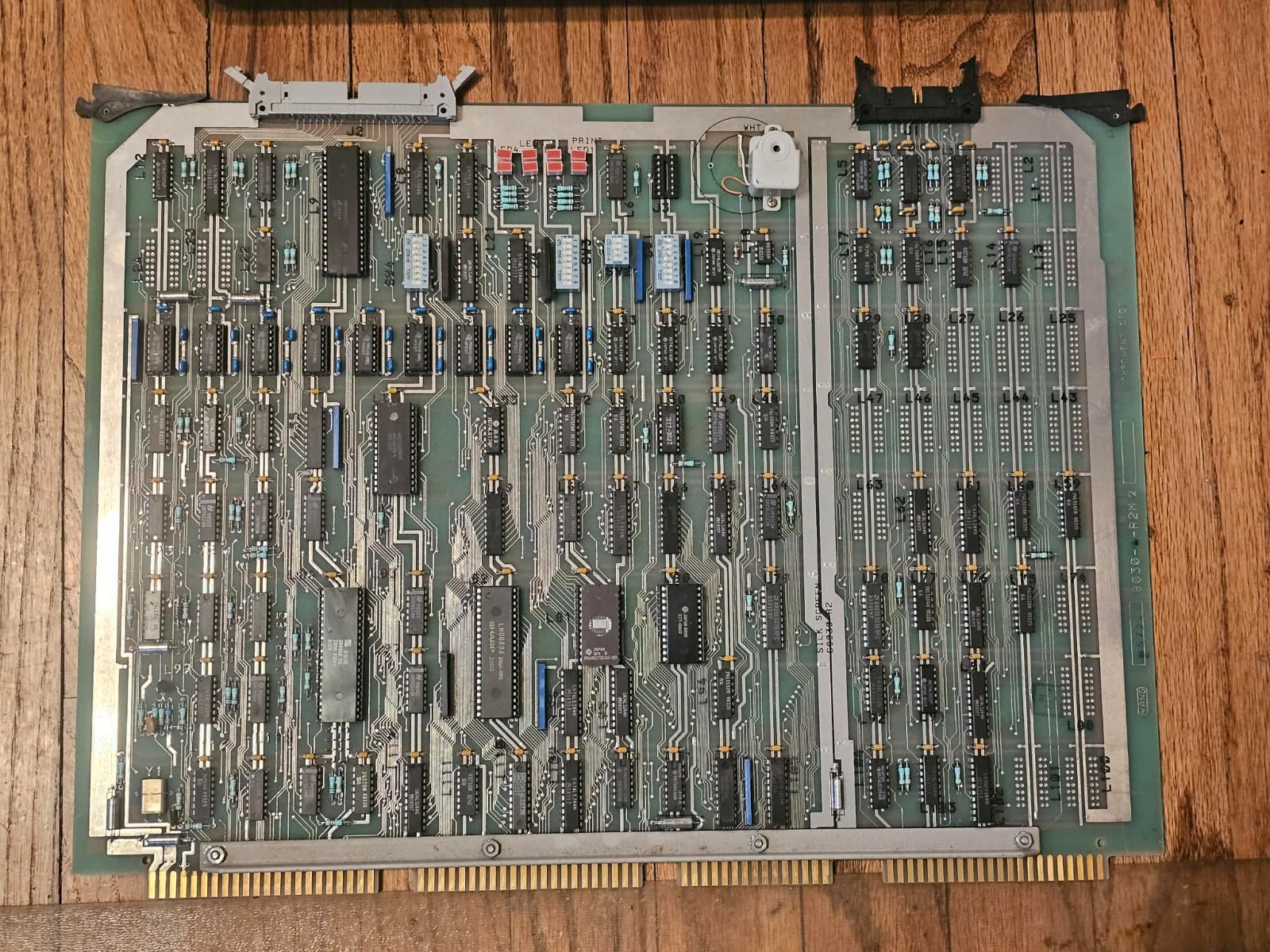 Rare Ceramic WANG LABORATORIES Vintage Gold Ceramic I/O Controller Board Z80