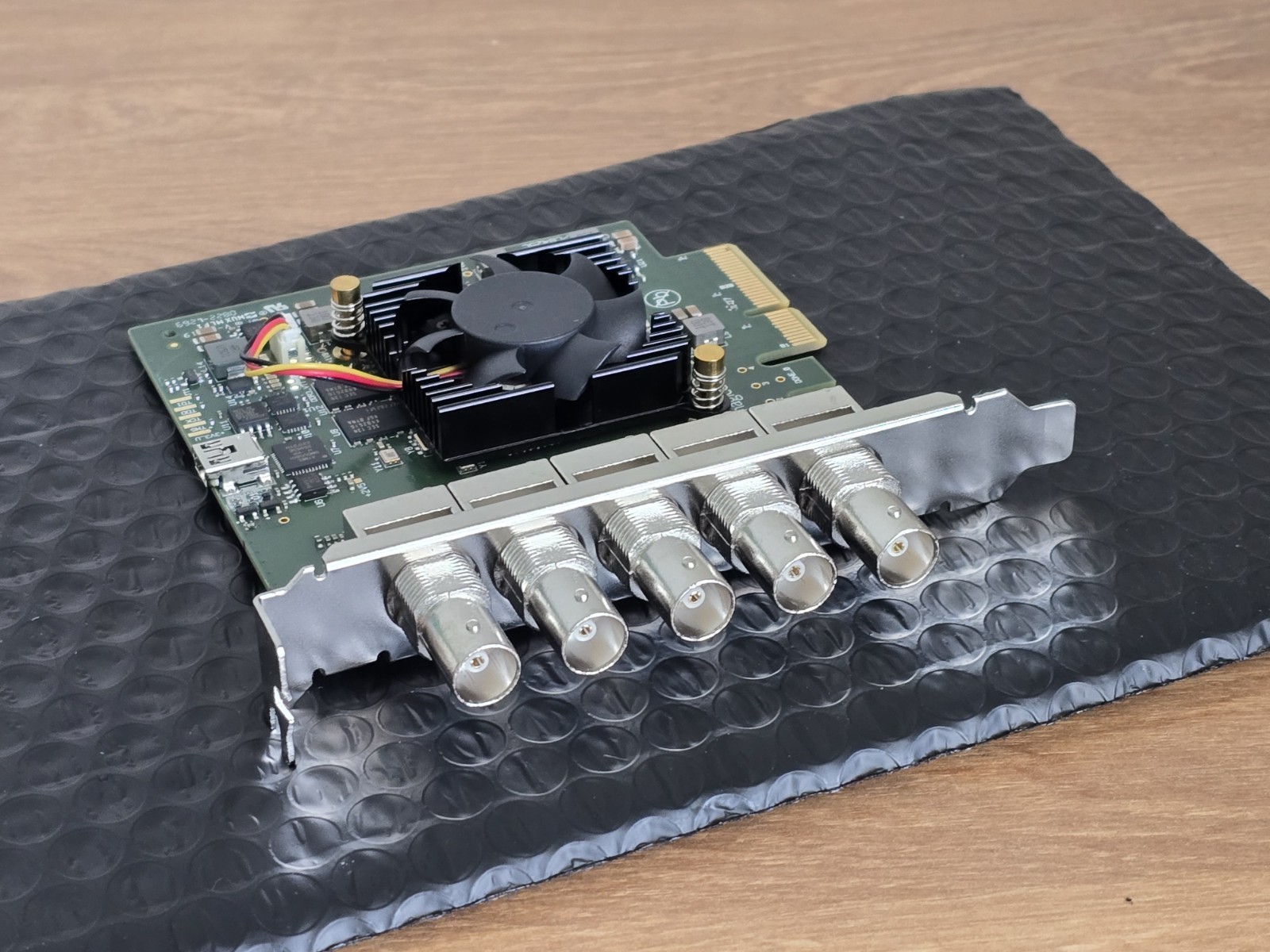 Blackmagic Design Decklink Duo 2 - Quad Input HD SDI Video Capture Card
