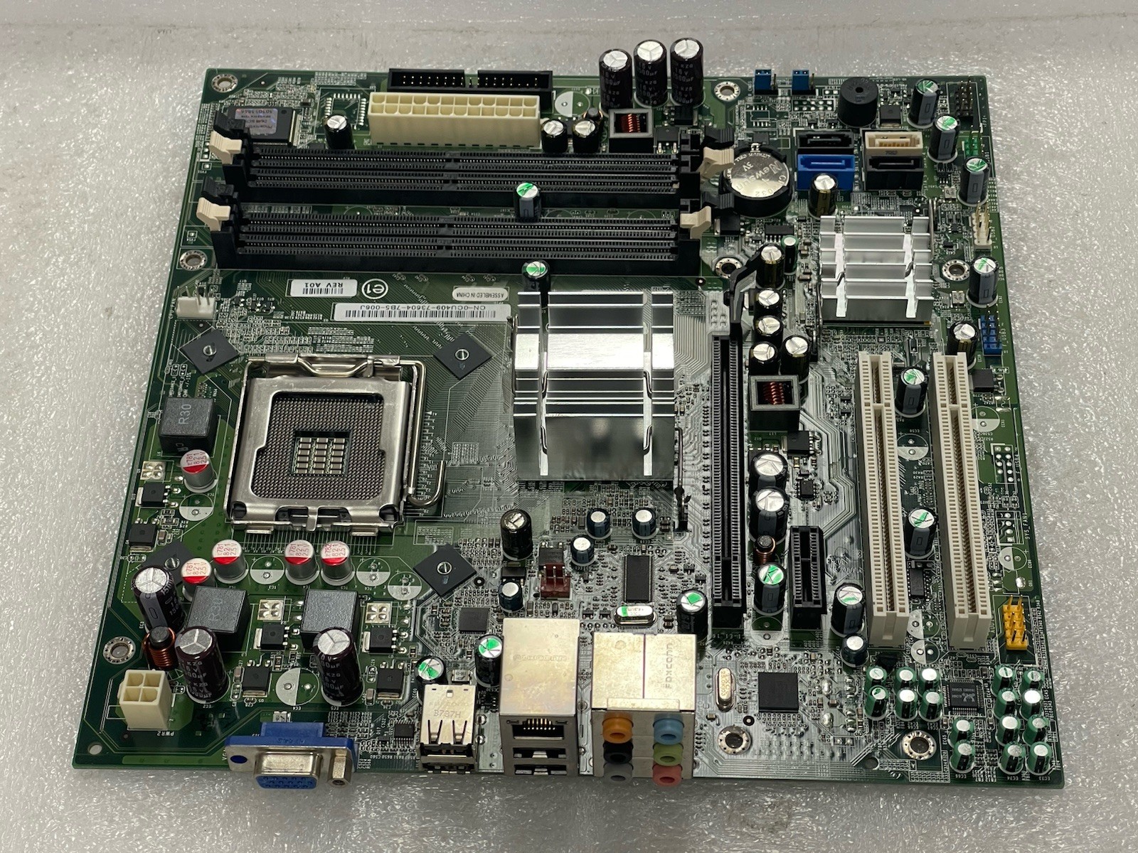 Dell Vostro 200  mATX Motherboard CN-0CU409 Intel LGA775  CPU Socket