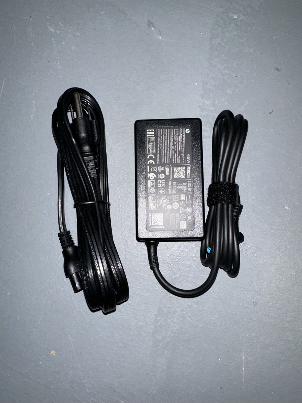 HP 65W Smart AC Adapter L25298-003 TPN-DA17, H6Y89A