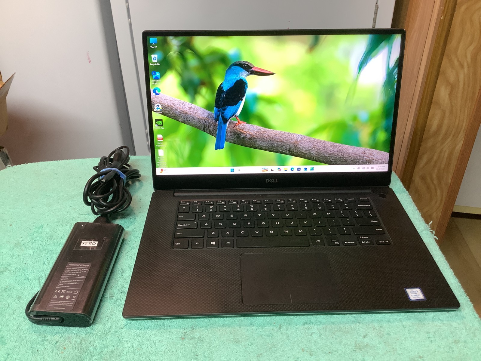 Dell XPS 7590 4K-Touch Gaming GTX 1650, i7-9750H, 16 GB-512 GB NVMe, Win 11 Pro
