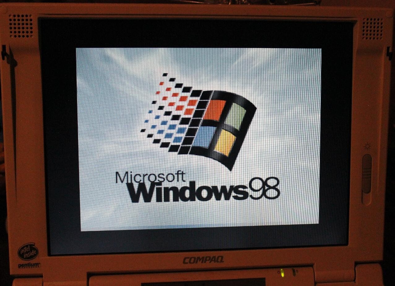 VINTAGE Compaq LTE 5300 2880F Laptop w/Pwr Supply, WORKS: SOLD AS IS