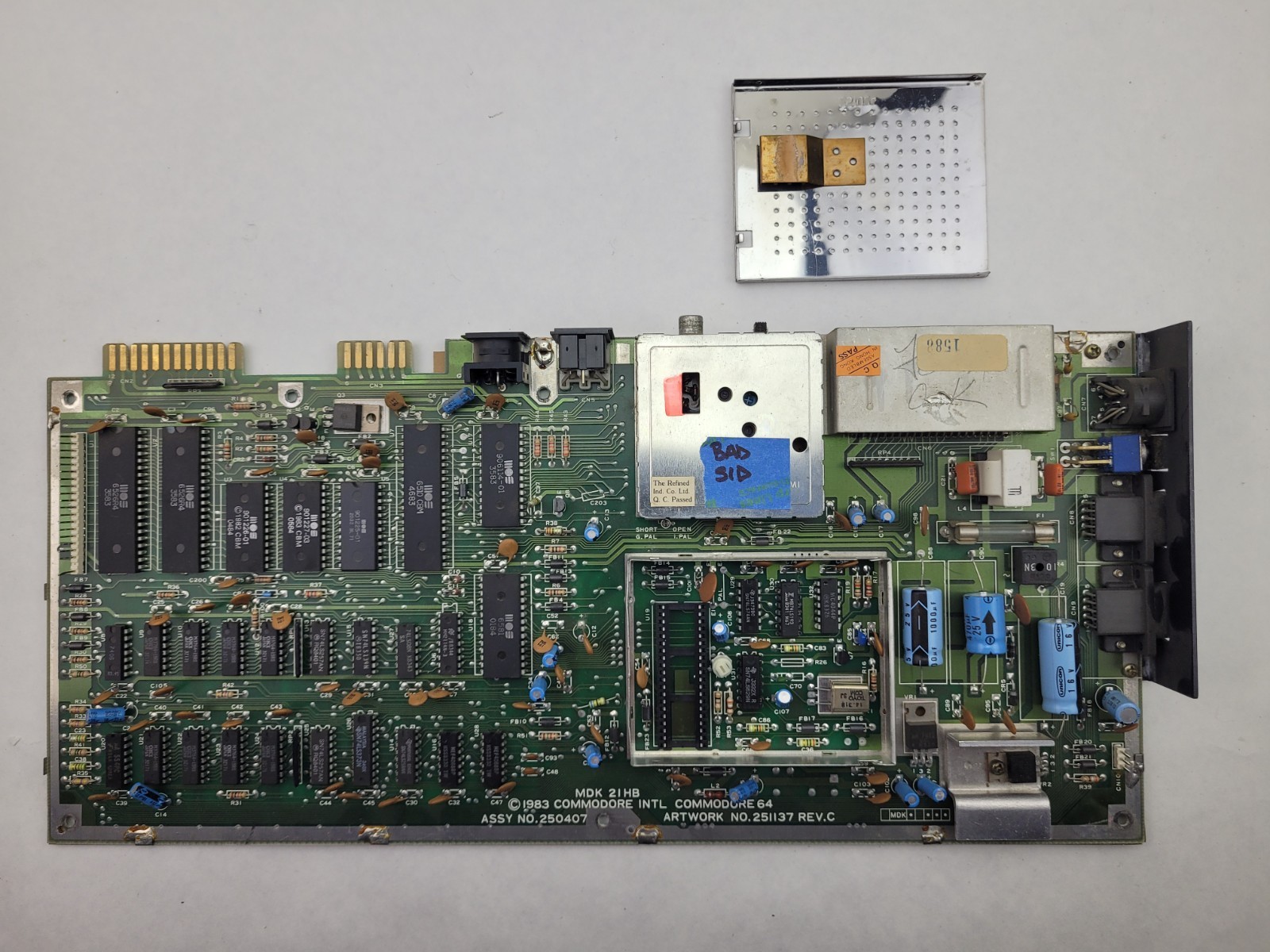 Commodore 64 Motherboard 250407 Tested - BAD SID - You will need VIC-II and SID
