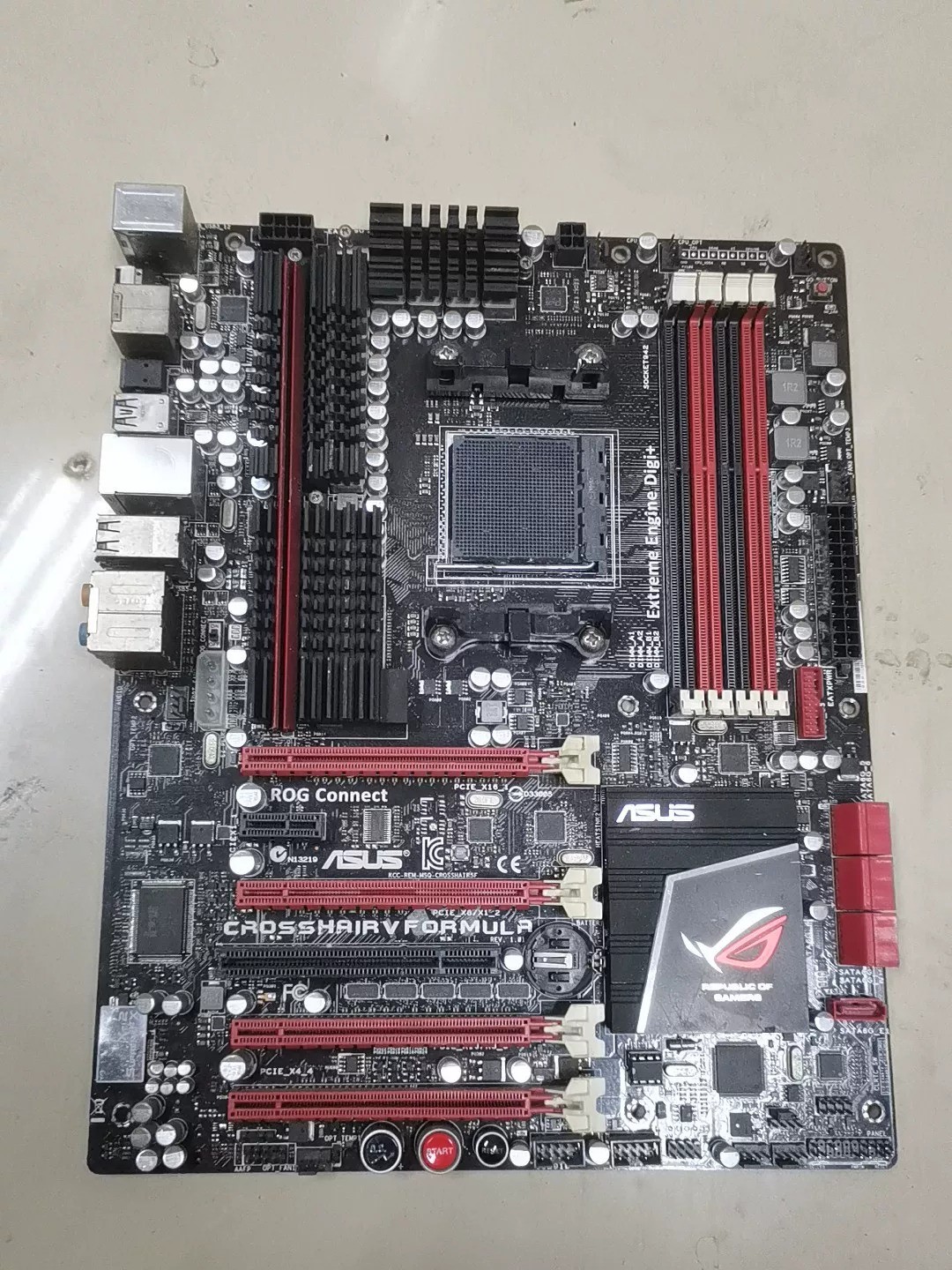 FOR ASUS Crosshair V Formula 32GB AMD 990FX AM3 DDR3 ATX Motherboard Test OK