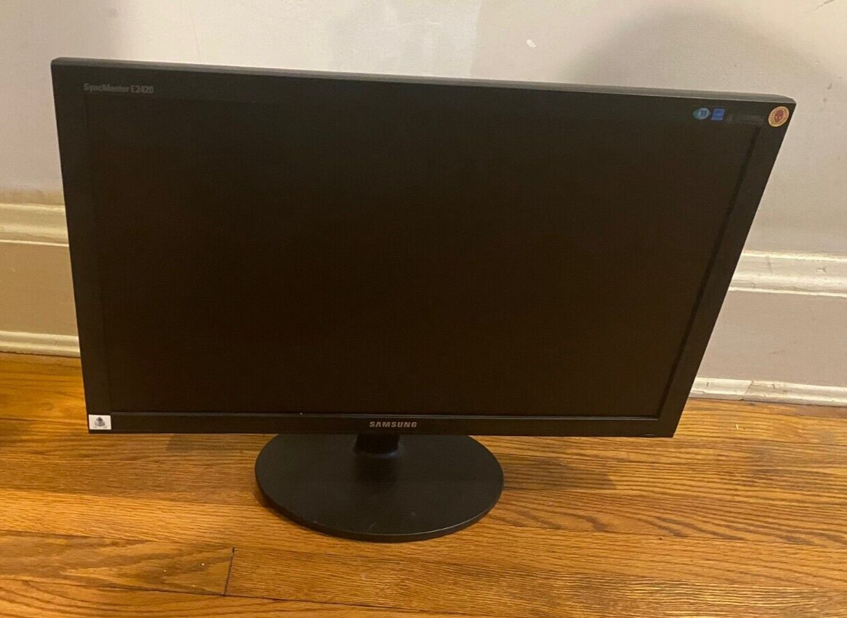 Samsung SyncMaster E2420L 24" 1920 x 1080 DVI VGA LCD Monitor (30$ Negotiable)