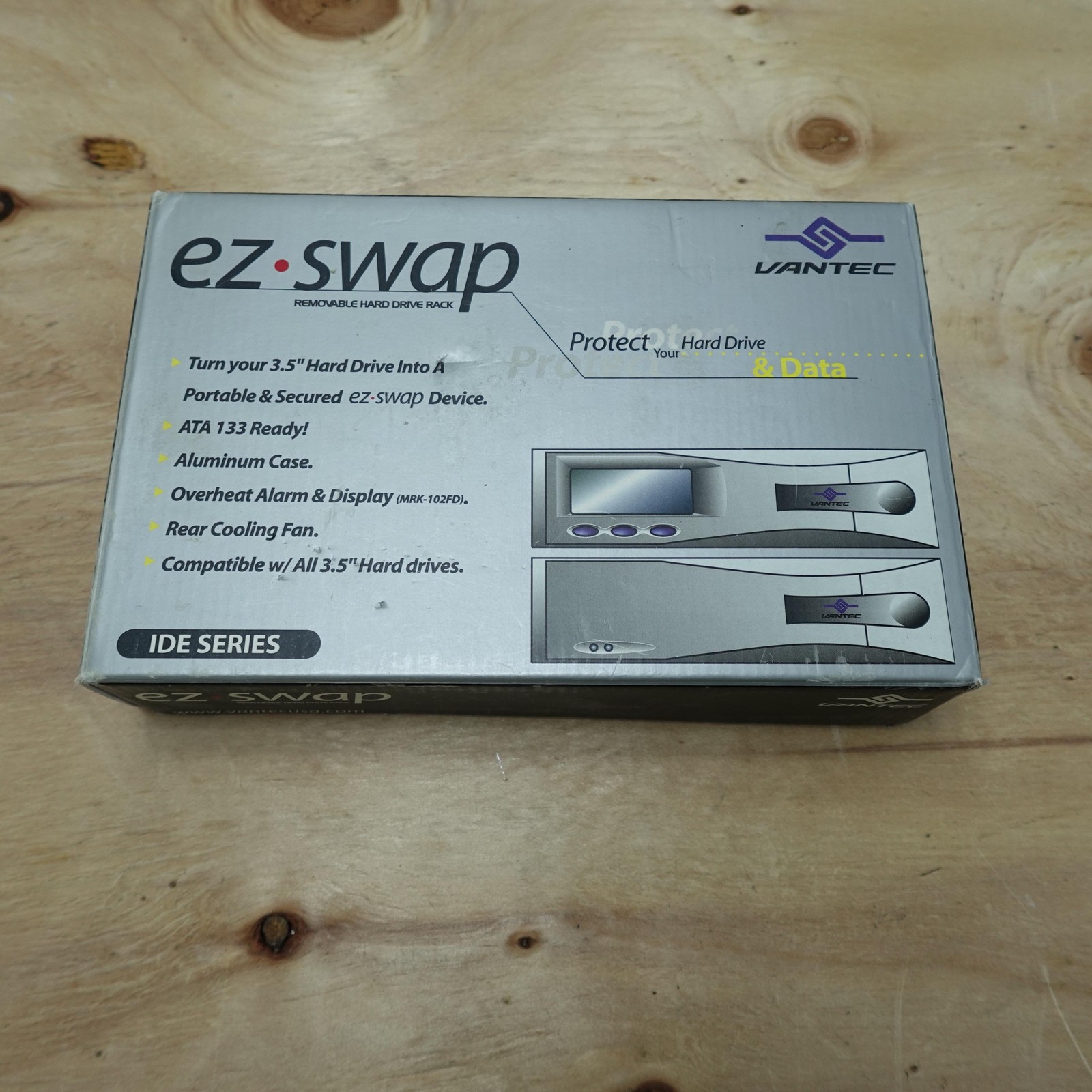Vantec EZ-Swap MRK-102FD IDE 3.5" Removable Hard Drive Rack Silver LCD Alarm