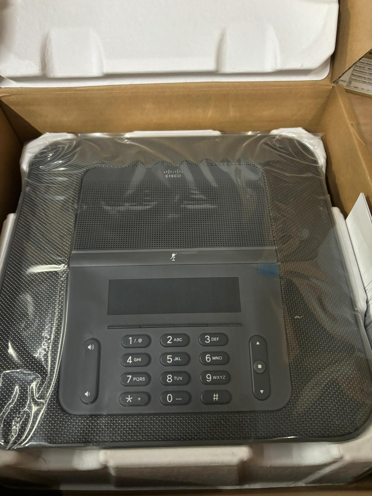 Cisco 8832 CP-8832-K9 V04 IP Conference Phone Charcoal New open box