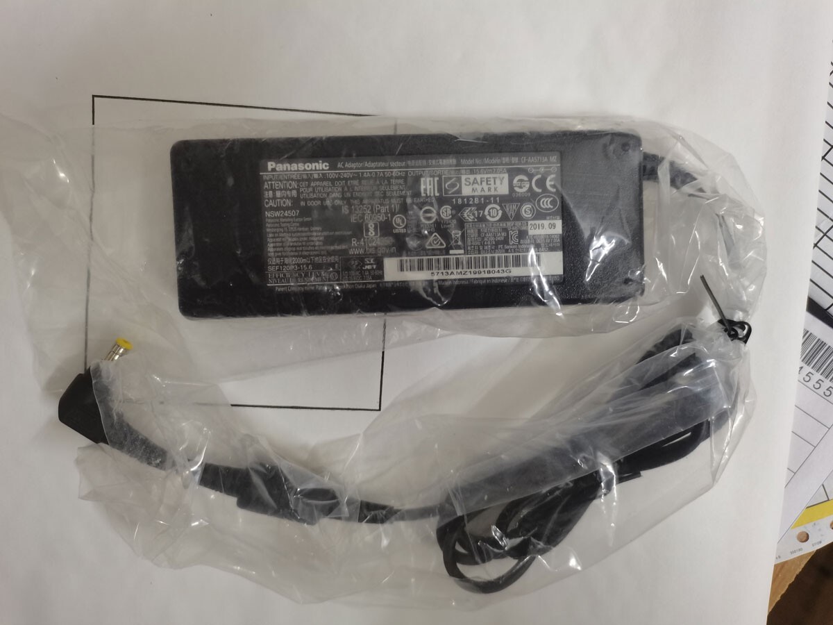 Original 15.6V 7.05A CF-AA5713A M2 For Panasonic Toughbook CF cf-54dx186vm 110W