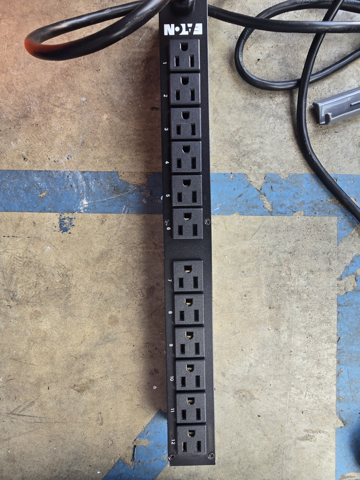 Eaton ePDU Basic, part number ePBZ83