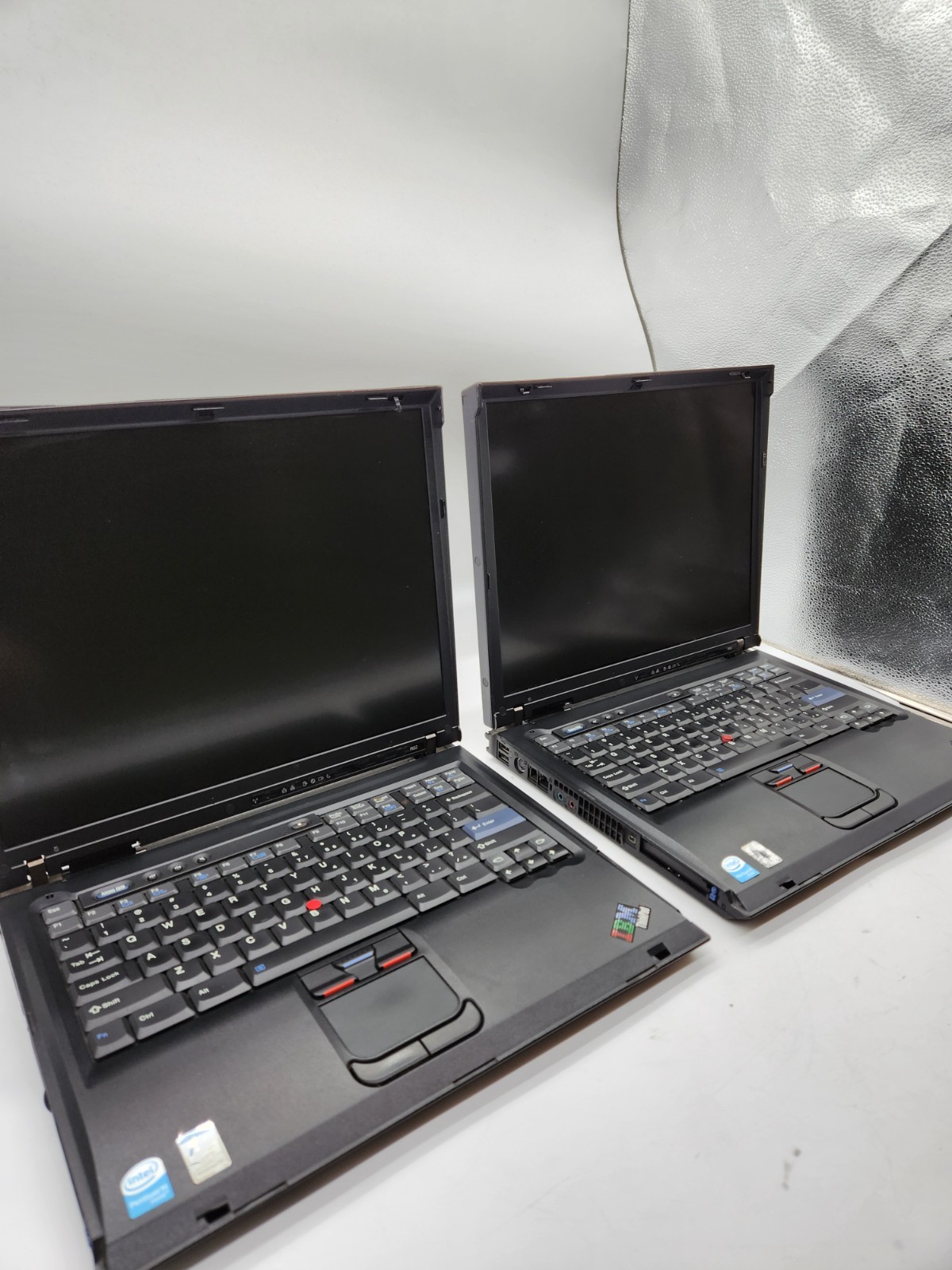 Vintage IBM ThinkPad Lenovo r52  FOR PARTS OR REPAIR