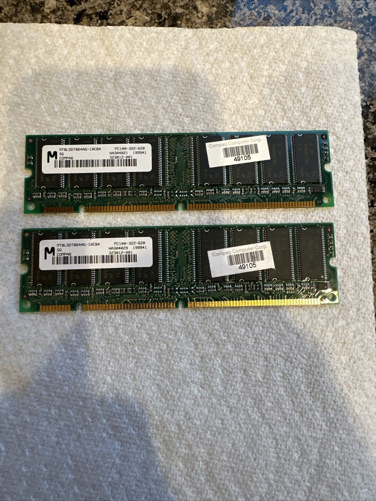 *Lot of 2 Micron PC100-322-620 MT8LSDT864AG-10CB4 64MB SDR RAM 128MB Total