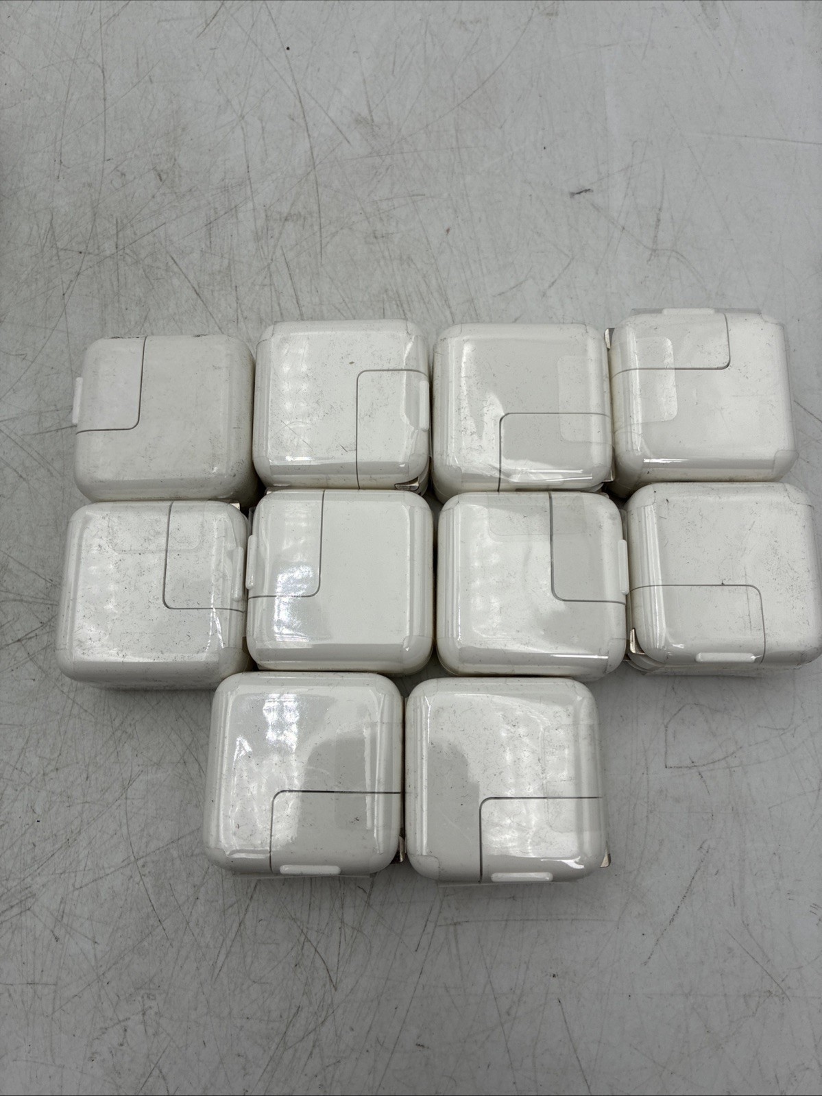 LOT of 10 Genuine Apple 10W USB Power Wall Adapter for iPhone iPad iPod Open Box