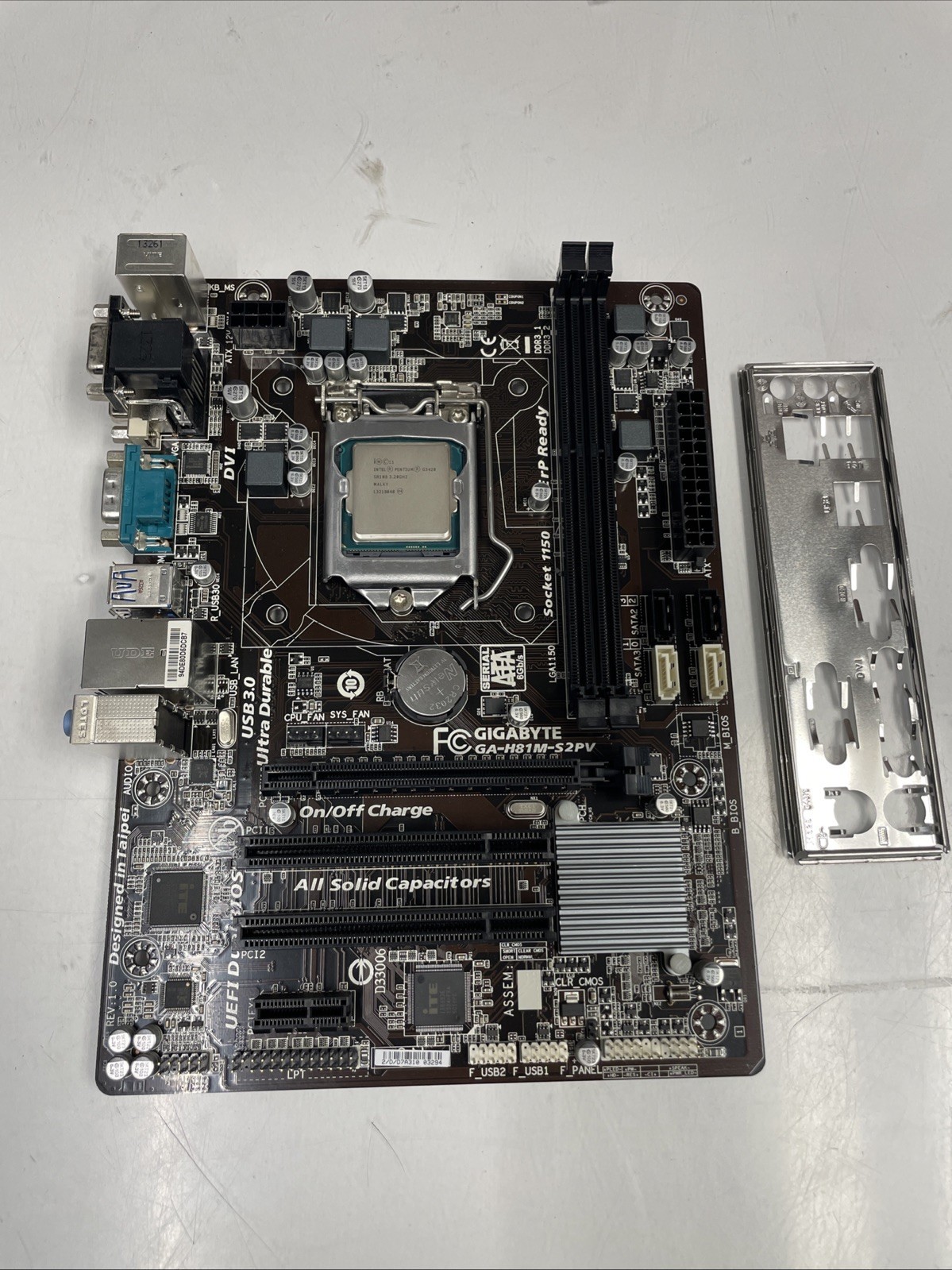 GIGABYTE GA-H81M-S2PV INTEL LGA 1150 DDR3 HDMI mATX MOTHERBOARD With CPU