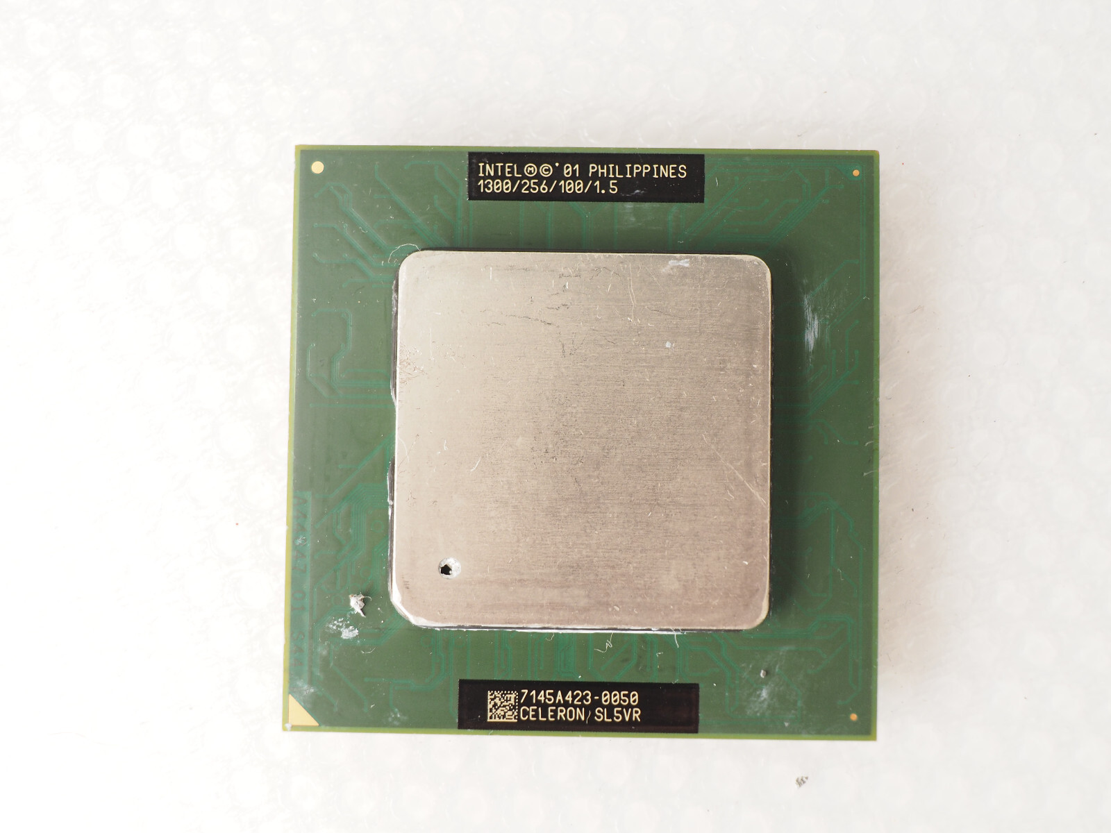 INTEL Celeron SL5VR 1300/256/100/1.5 Desktop Processor CPU