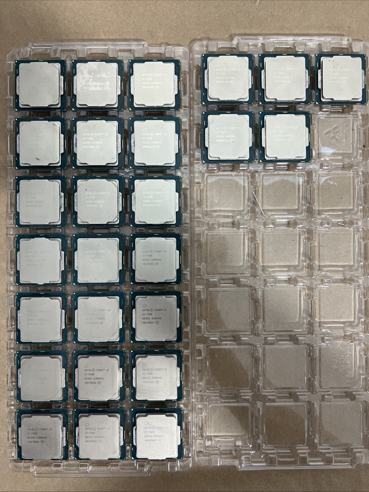 LOT OF 26 - INTEL Core i3-7100 SR35C 3.90 GHz 3 MB SmartCache 51 W SKU 13502