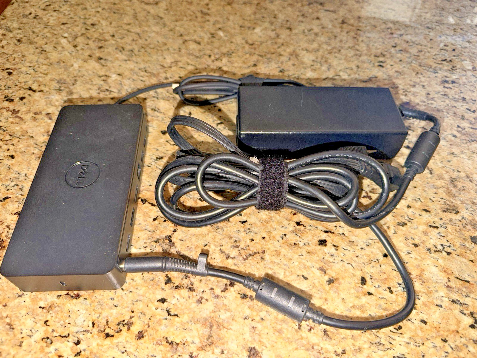 Dell D6000S Universal Docking Station USB-C, Black