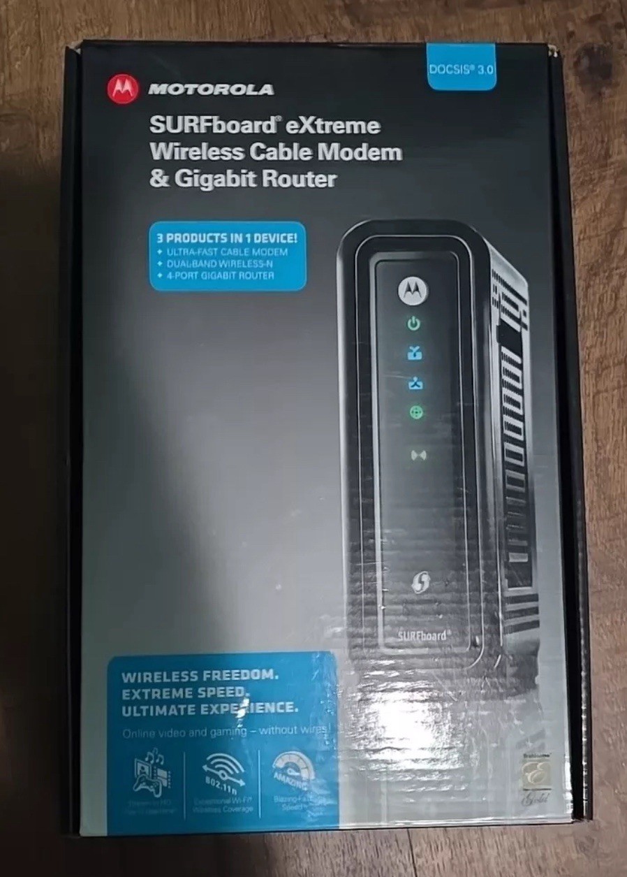 Motorola SBG6580 SURFboard 343 Mbps 4 Port Gigabit Wireless Cable Modem - Black