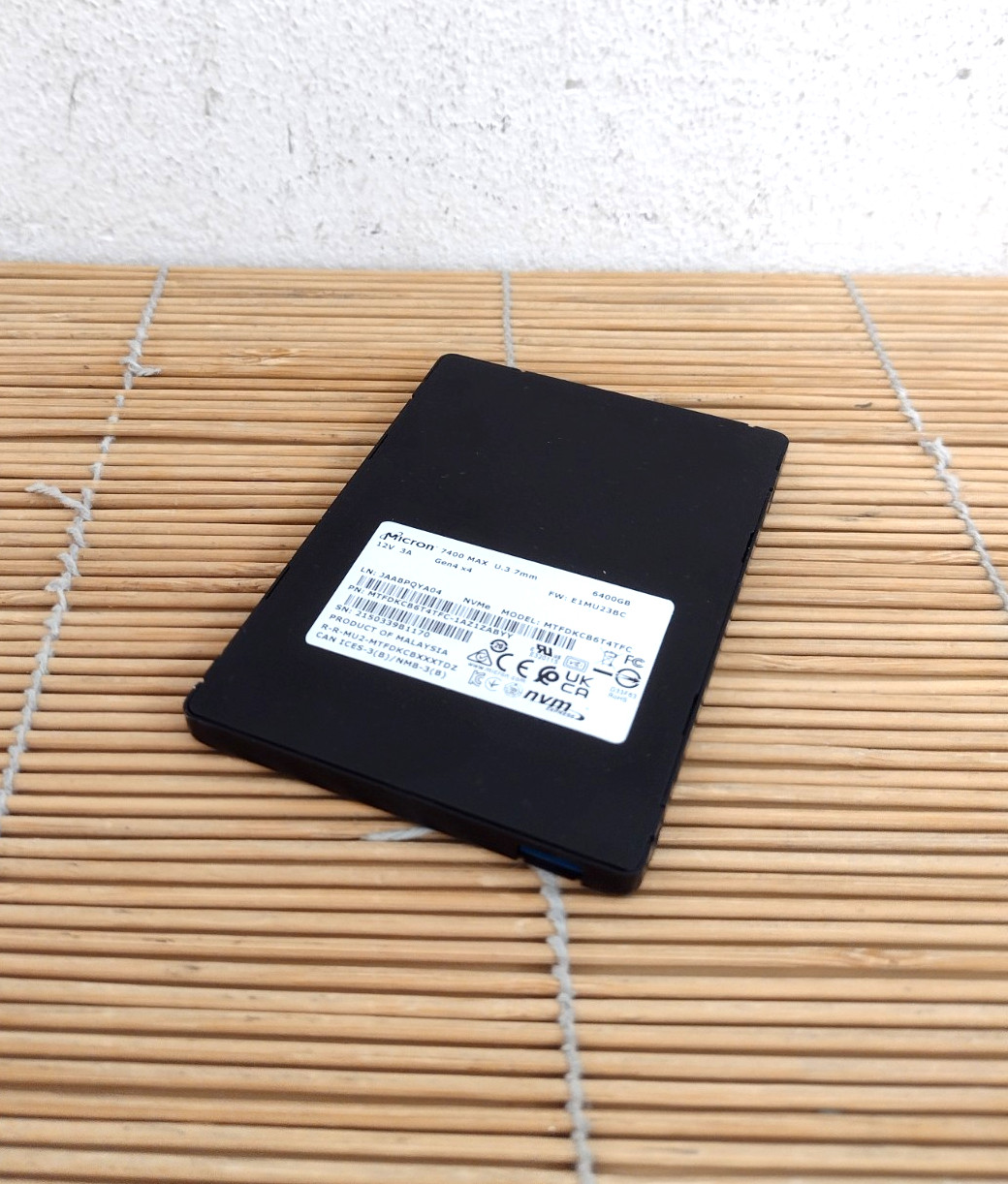 Micron MTFDKCB6T4TFC-1AZ1ZABYY 7400 MAX 6.4TB 6400GB Gen4 PCI-Express 4.0 TLC
