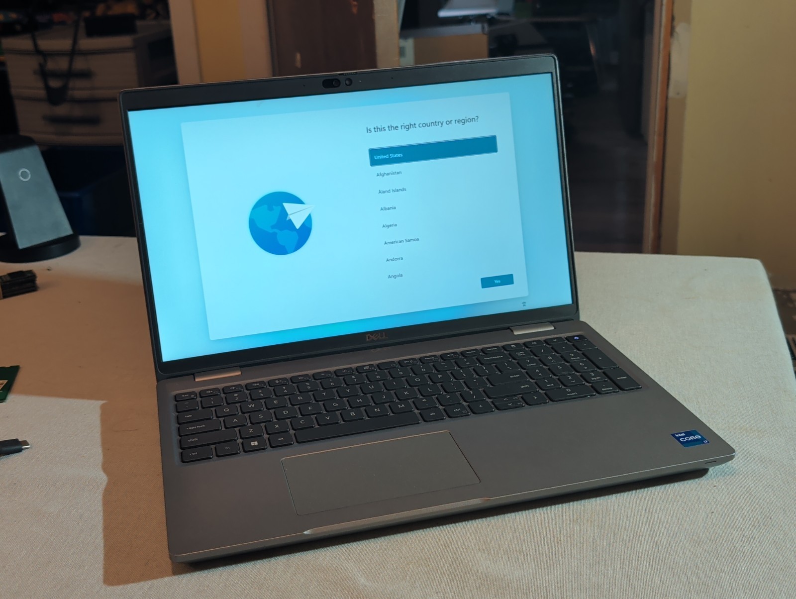Dell Precision 3561 15.6" Intel i7-11850H 16GB DDR4 512GB SSD t600