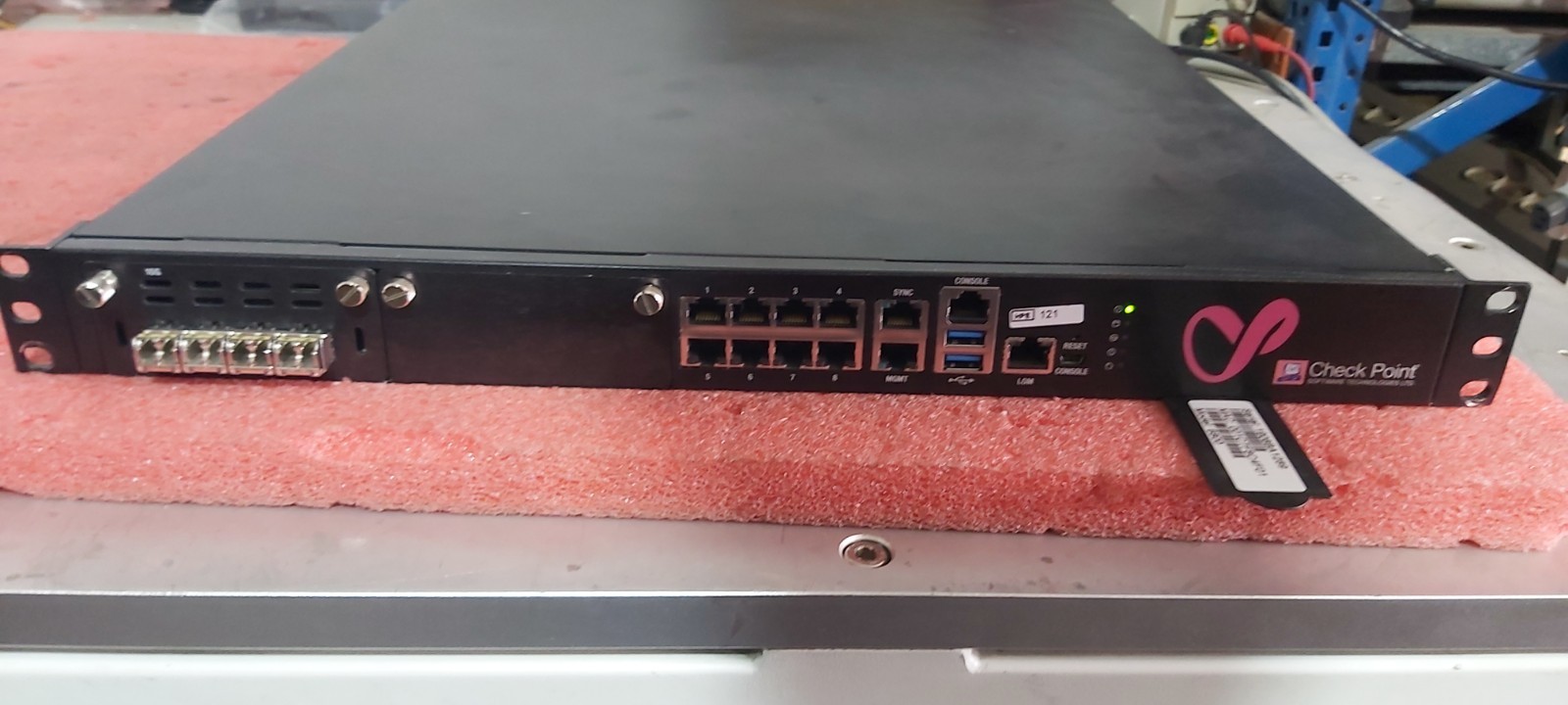 Check Point 6800 Security Gateway QM-30 S/N: 1289 UPS Shipping Make Offers U-8