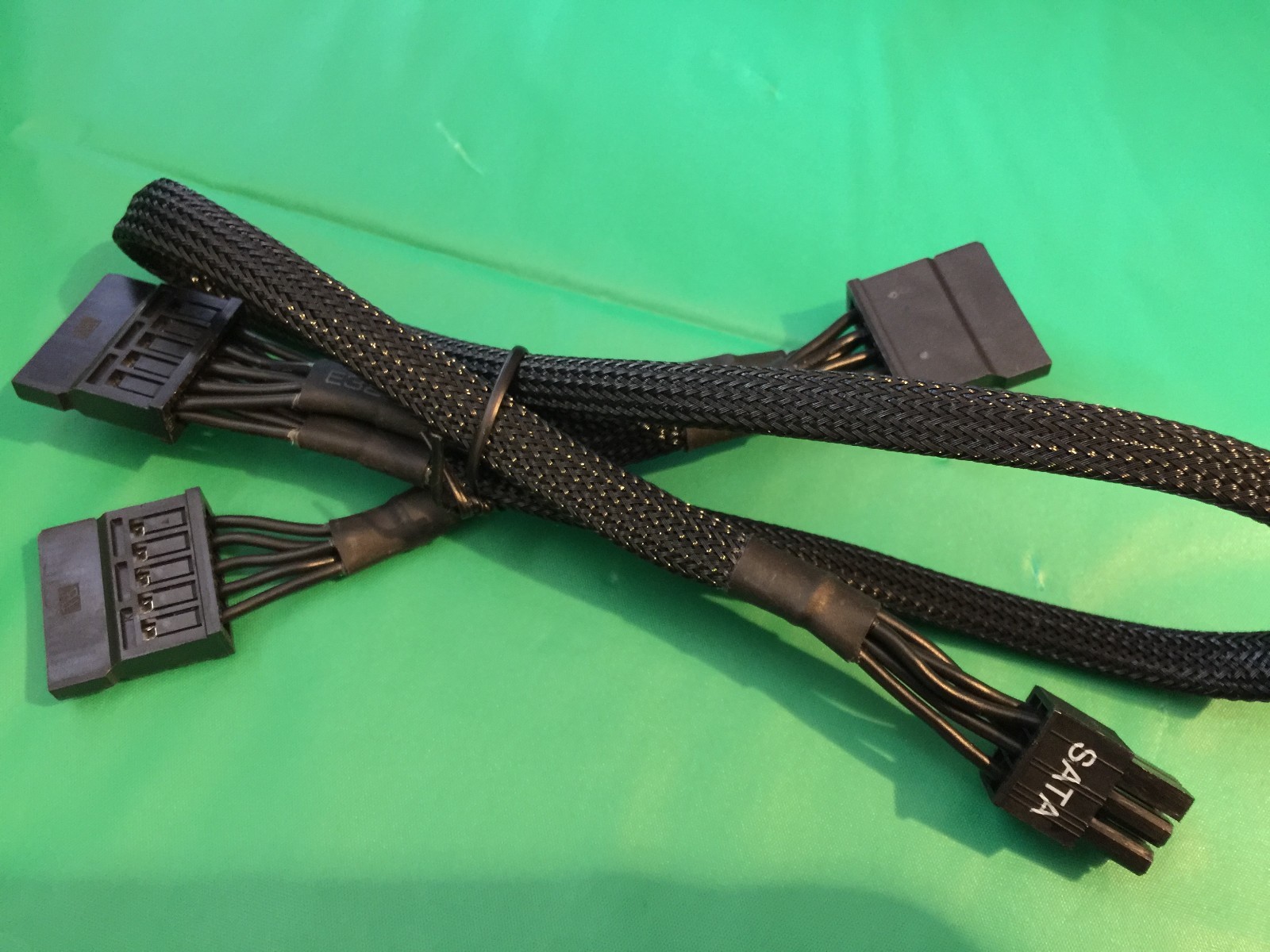 1x  eVGA 6 pin to 3x SATA POWER cable EVGA SuperNOVA G+ ,ORIGINAL