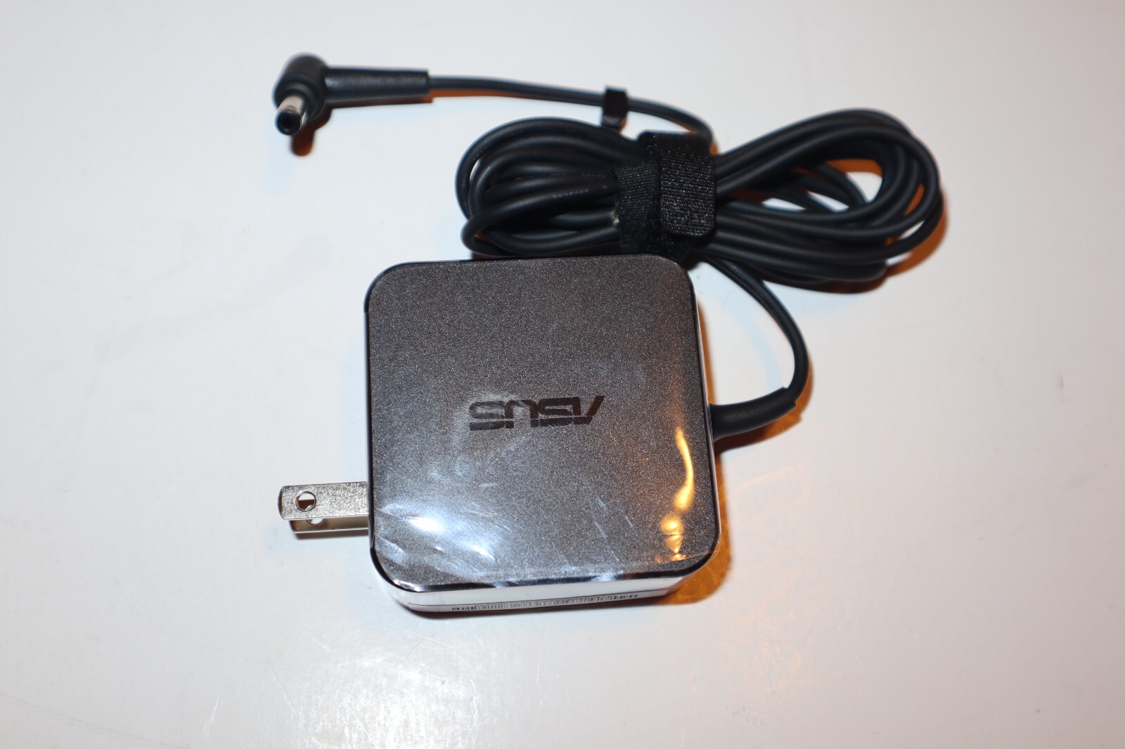 ASUS 45W ADP-45BW B 19V 2.37A Genuine Power Adapter for Asus Laptop Monitor
