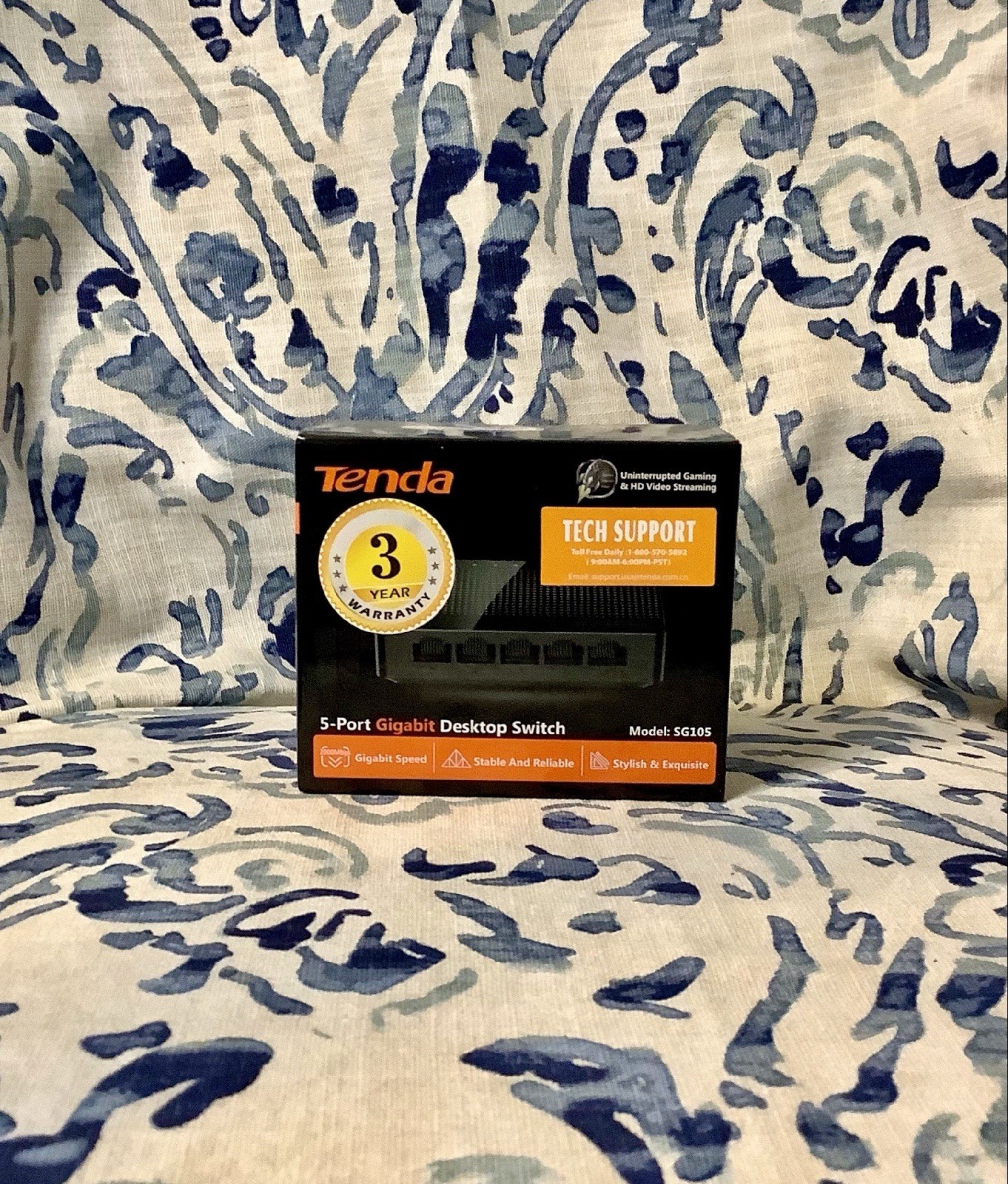 NEW - Tenda 5-Port Gigabit Ethernet Desktop Switch, 10/100/1000Mbps, Model SG105