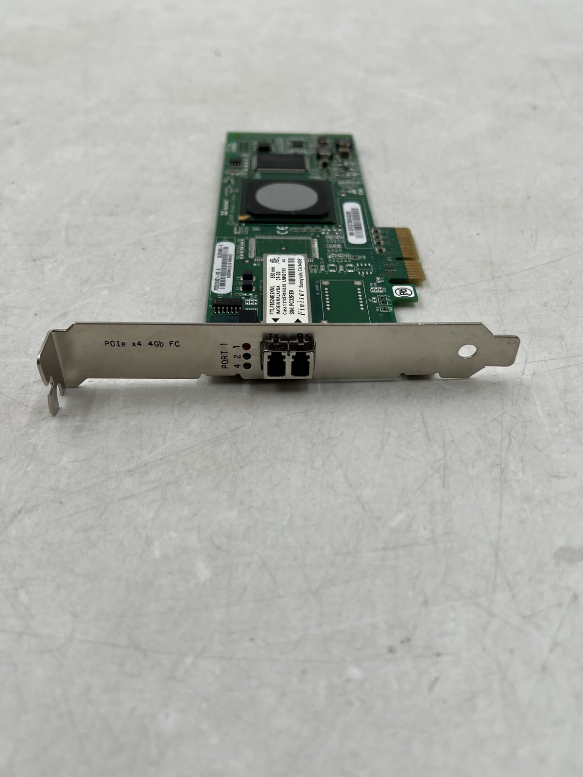 QLogic QLE2460-E Single-Port PCIe Fiber Chanel Adapter PX2510401-56 A Standard