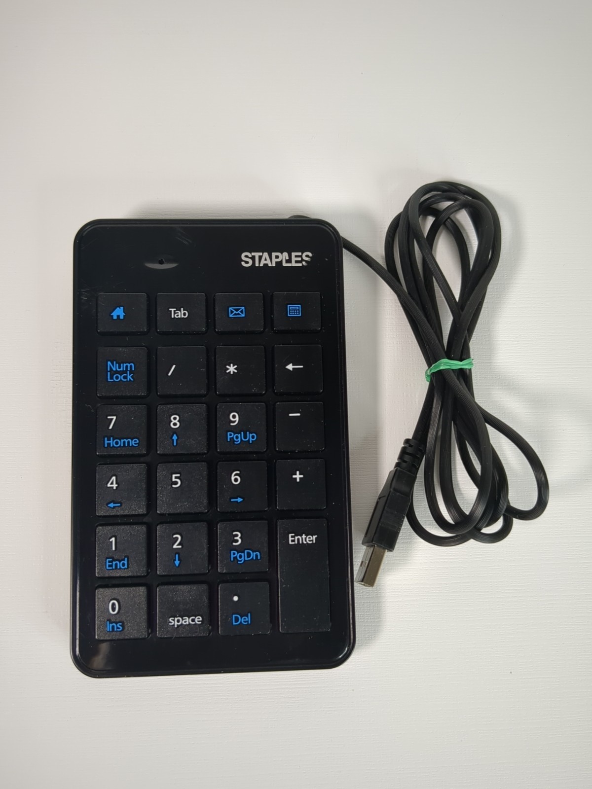 Staples Number Pad - Matte Black Number Pad for Numeric Input