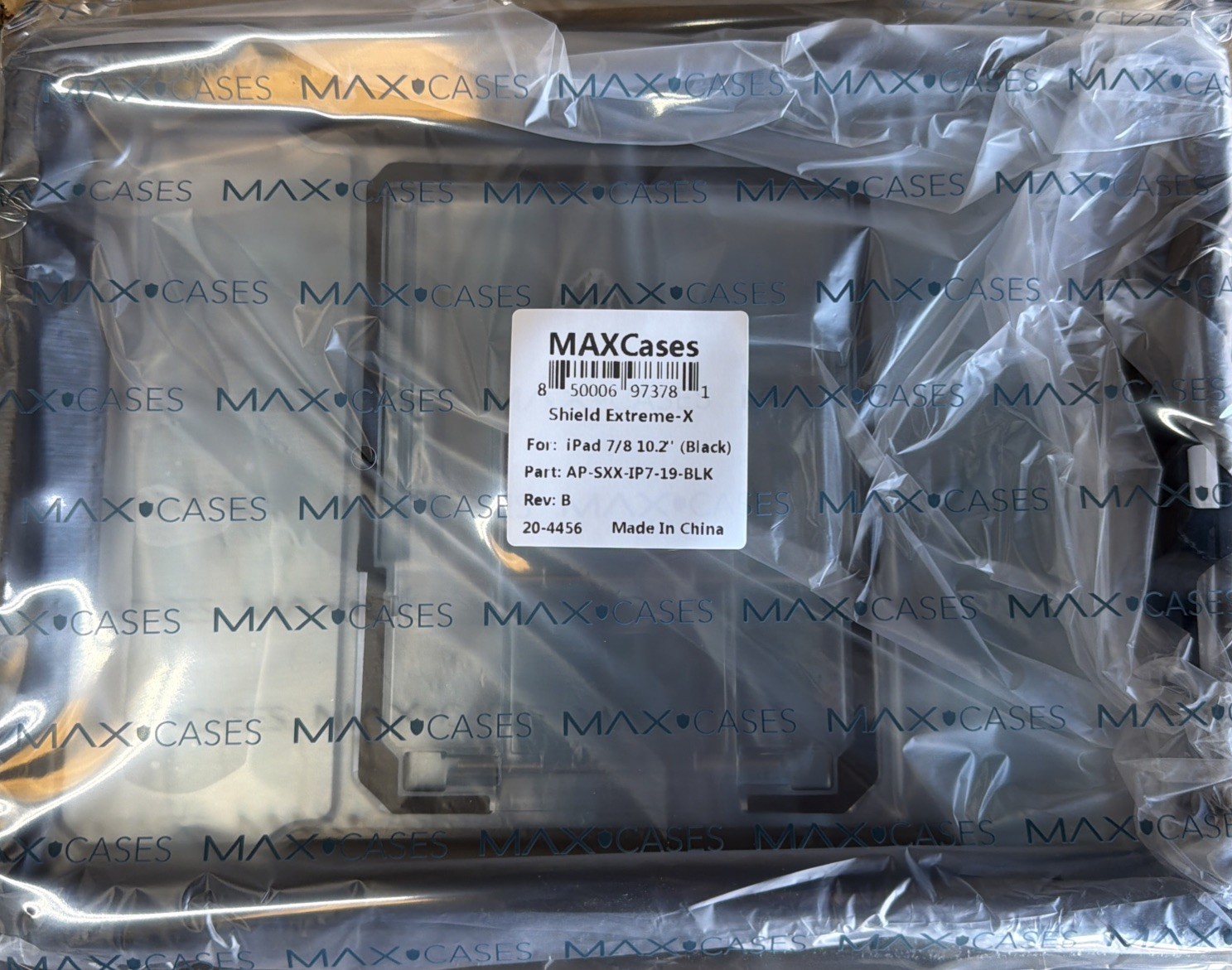 Max Cases AP-SXX-IP7-19-BLK Shield Extreme-X Black Stand Case For iPad 7/8 10.2"