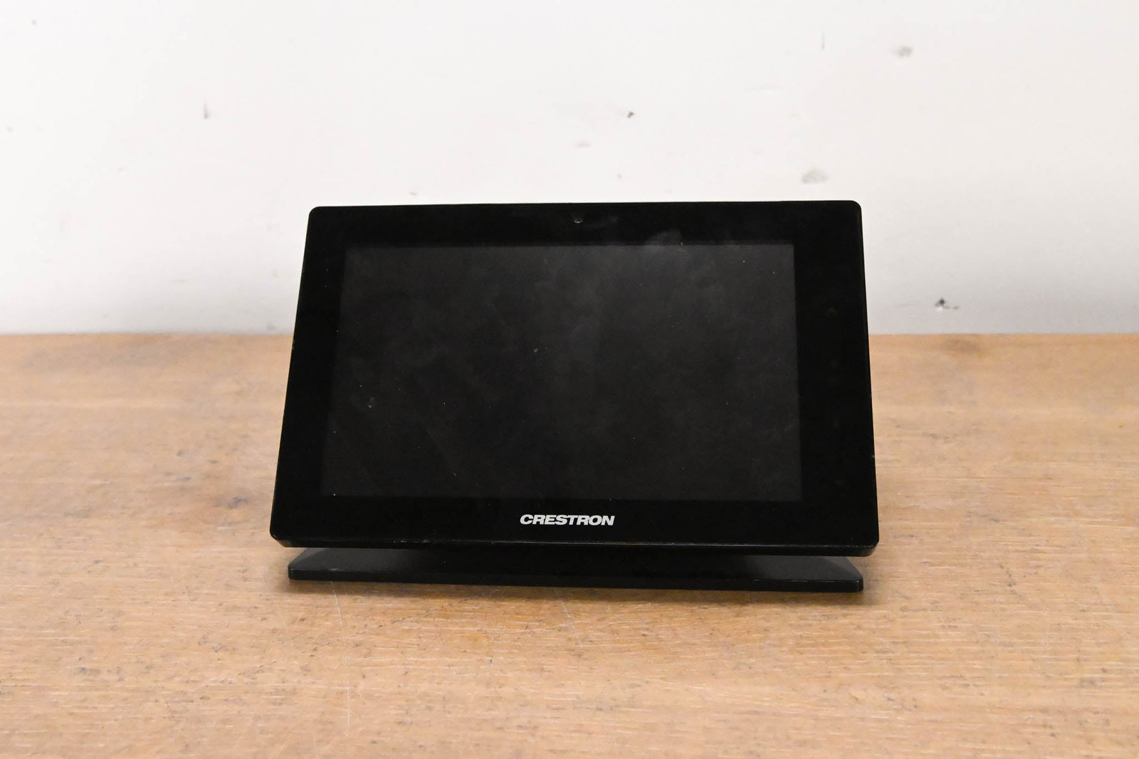 Crestron TSW-760-B-S 7" Touch Screen, Black Smooth w/ Tabletop Kit CG015W5