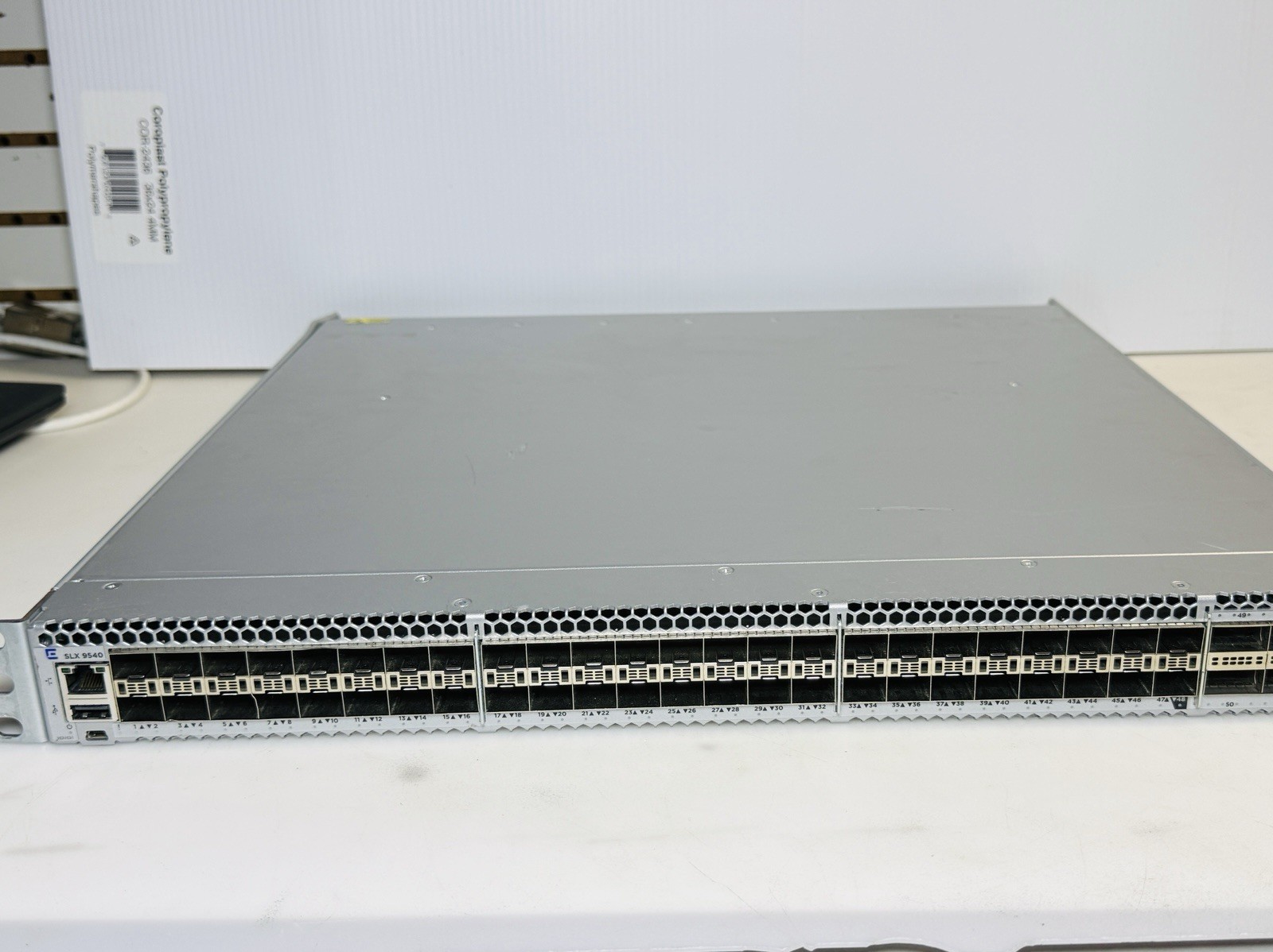 Brocade Communication SLX 9540 BR - SLX - 9540 - 24S - DC-F