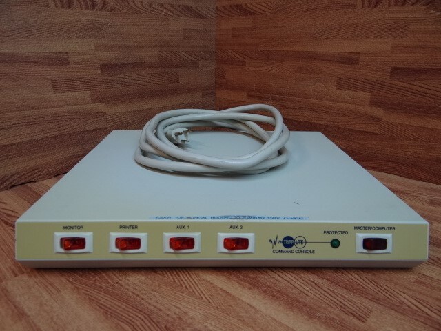 Tripp Lite CCI 6-12 Transient Voltage Surge Suppressor 6-Outlet Command Console