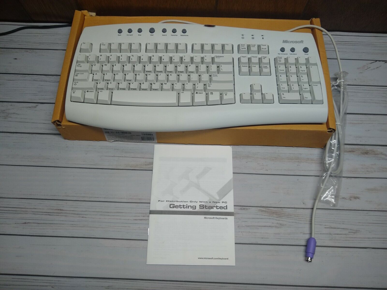 NOS Genuine Microsoft Internet Home Office White PS/2 Keyboard - X08-01062