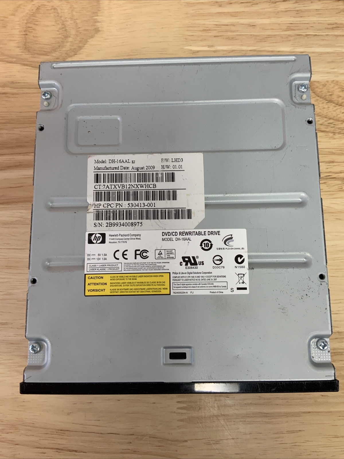 HP DVD/CD Drive MODEL-DH16AAL / SATA -Light Scribe PN#530413-001