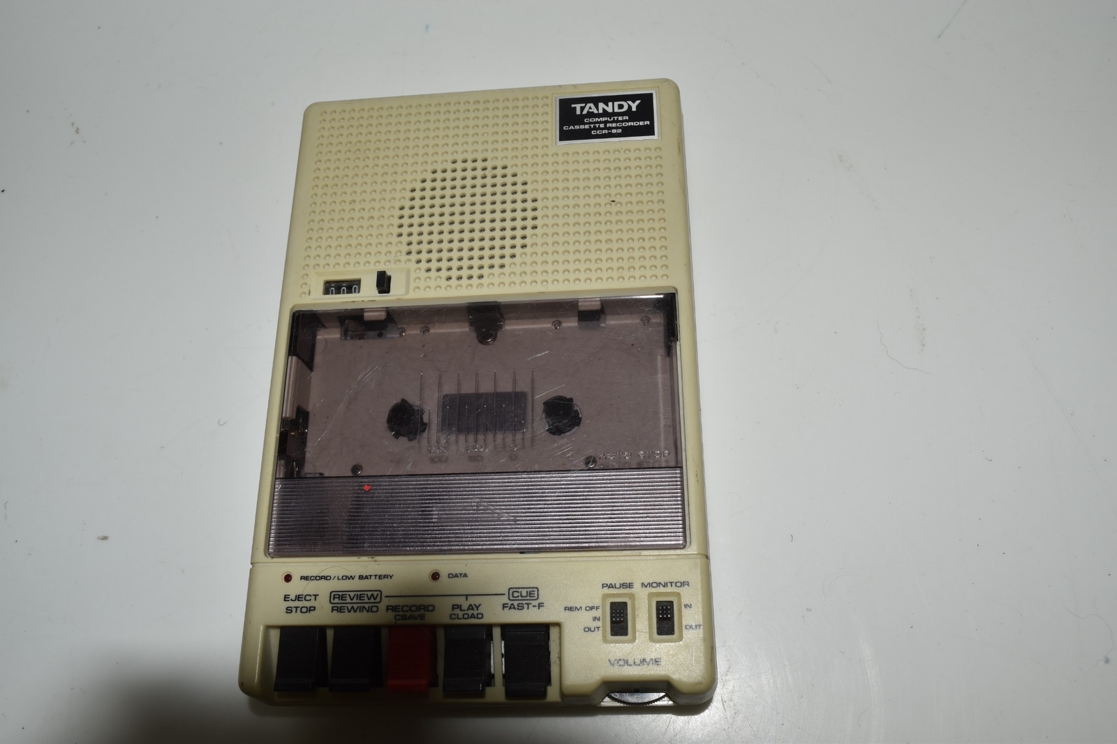 TANDY COMPUTER CASSETTE RECORDER CCR-82 (KLW7)