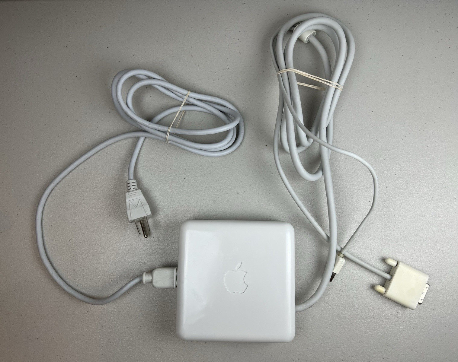Genuine Apple A1006 DVI to ADC Power Adapter for Cinema Display Monitor