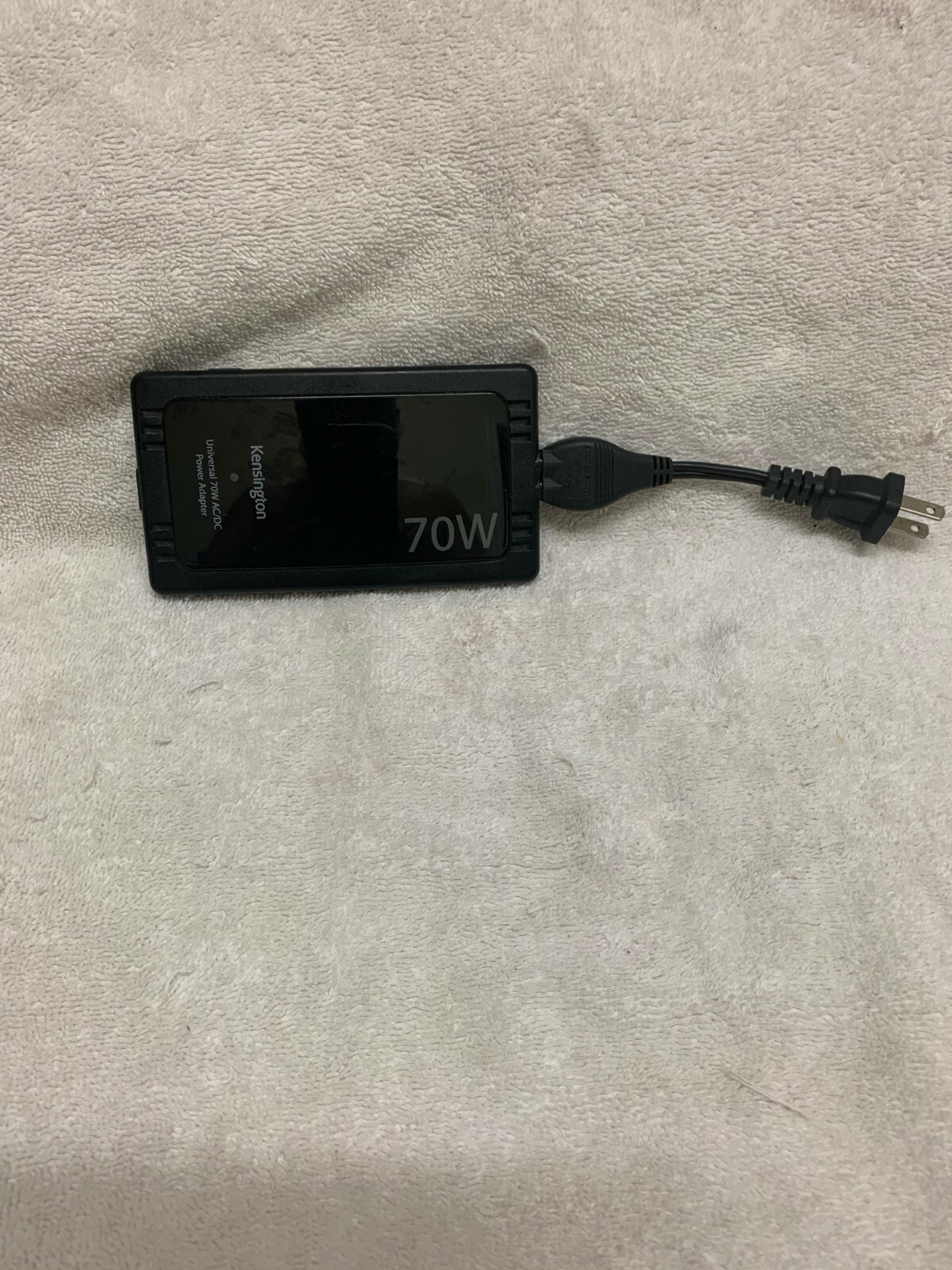 Kensington 33234 Universal 70w AC/DC Power Adapter Charger for Laptop N1