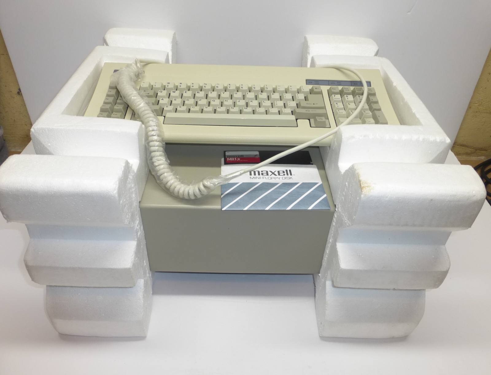 Vintage Silent Partner BIOS 8088 XT DOS PC Computer w/KBD New Old Stock Tested
