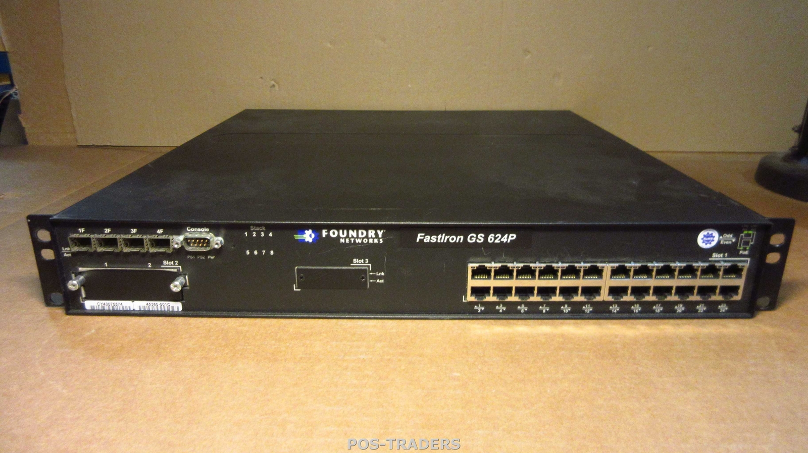 Foundry Networks FASTIRON GS 624P FGS624P Brocade 24-Port POE Gigabit + RM EARS