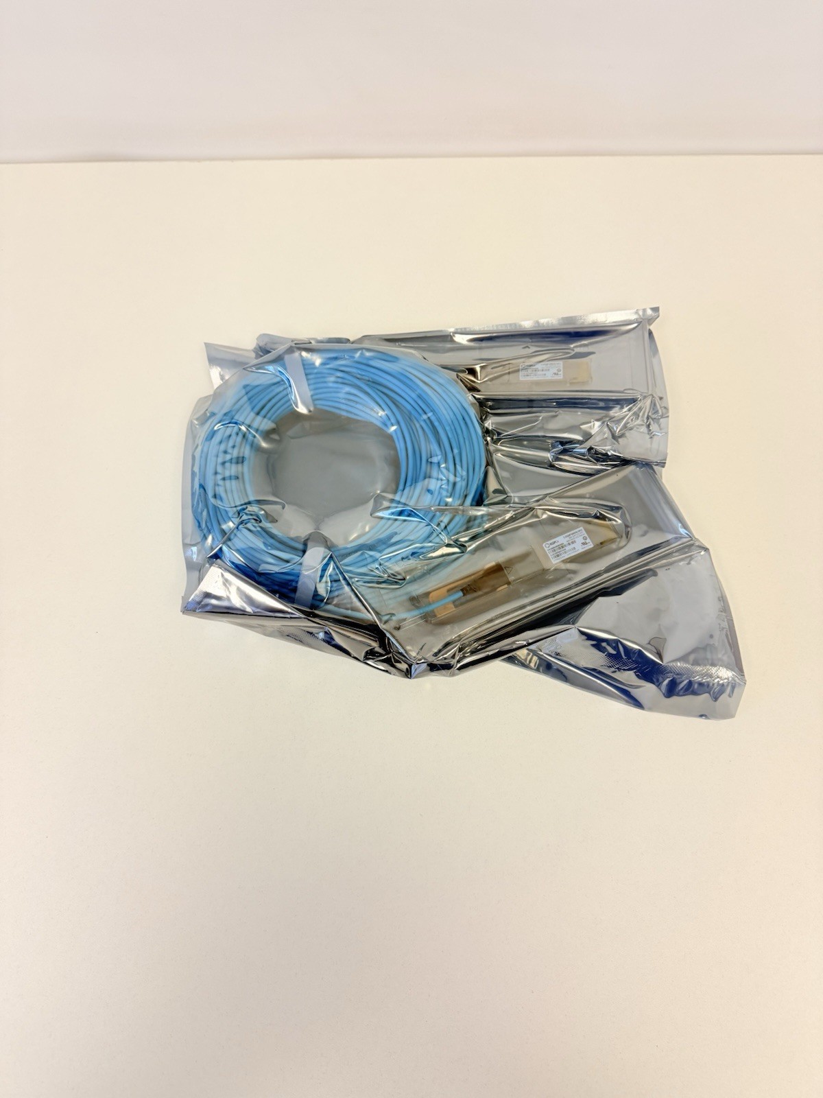 Cisco QSFP-100G-AOC5M 100GBASE QSFP Active Optical Cable, 5M New