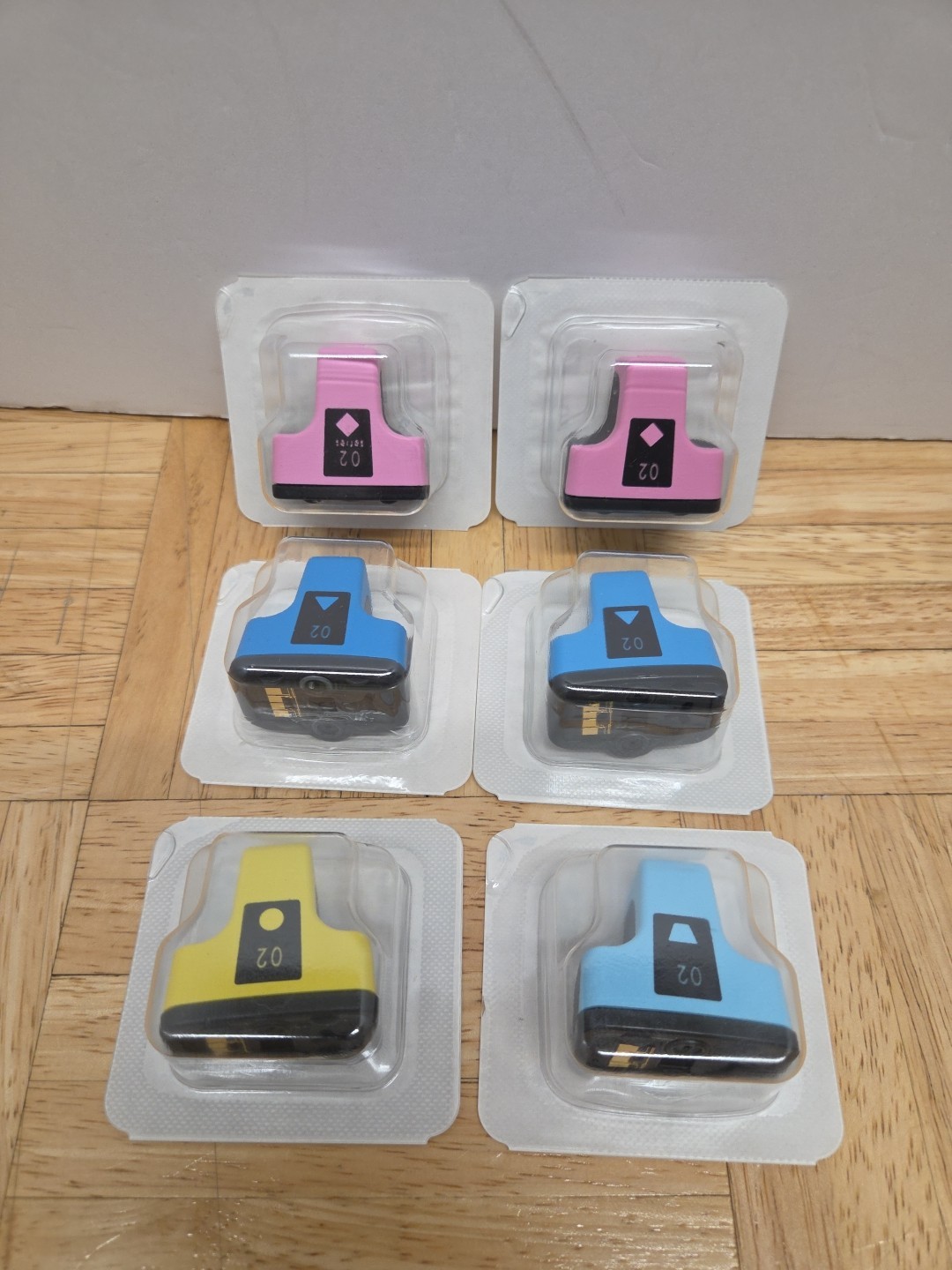Genuine HP 02 Set of 6 - 2 Lt Magenta ,1 Yellow, 2 Cyan, 1 Lt Cyan Expired NEW