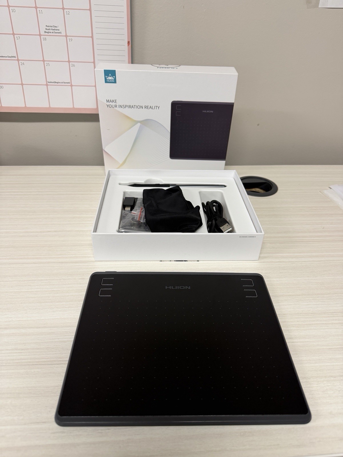 Huion HS64 Graphic Drawing Tablet Black TESTED / WORKING w/ BOX