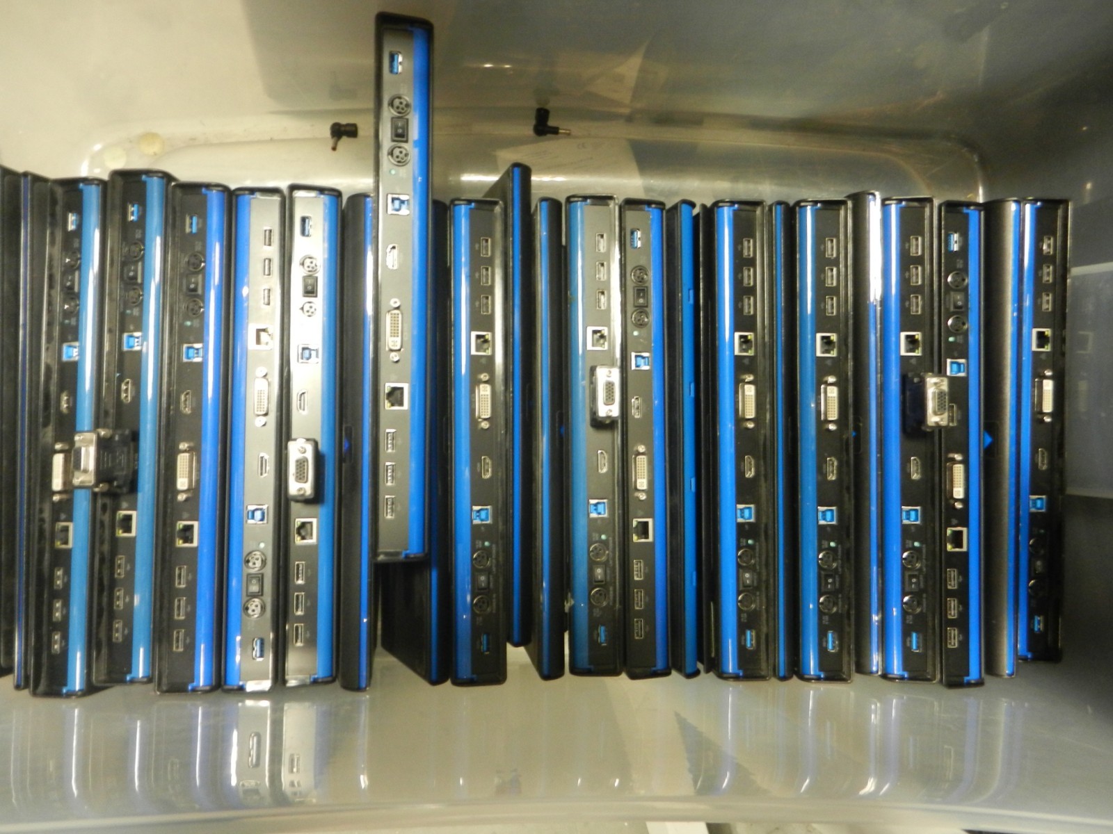 24X LOT - Targus ACP71USZ Universal USB 3 DVi HDMI Docking Stations - NO AC ADAP