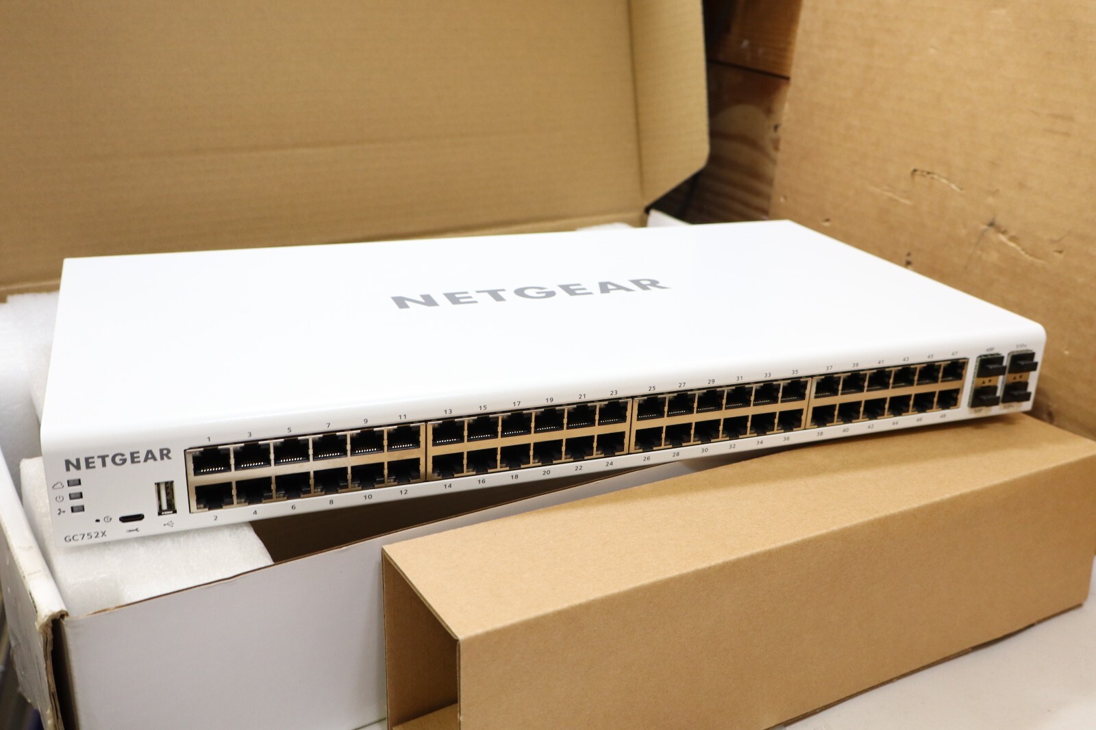 Netgear GC752x - 52-Port Managed Smart Switch