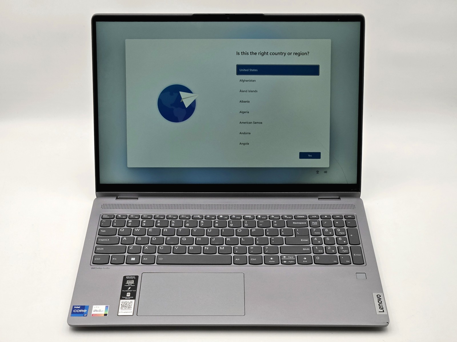 Lenovo IdeaPad Flex 5 16IRU8 2-in-1 16in i7-1355U 16GB 512GB SSD Win11 *READ*