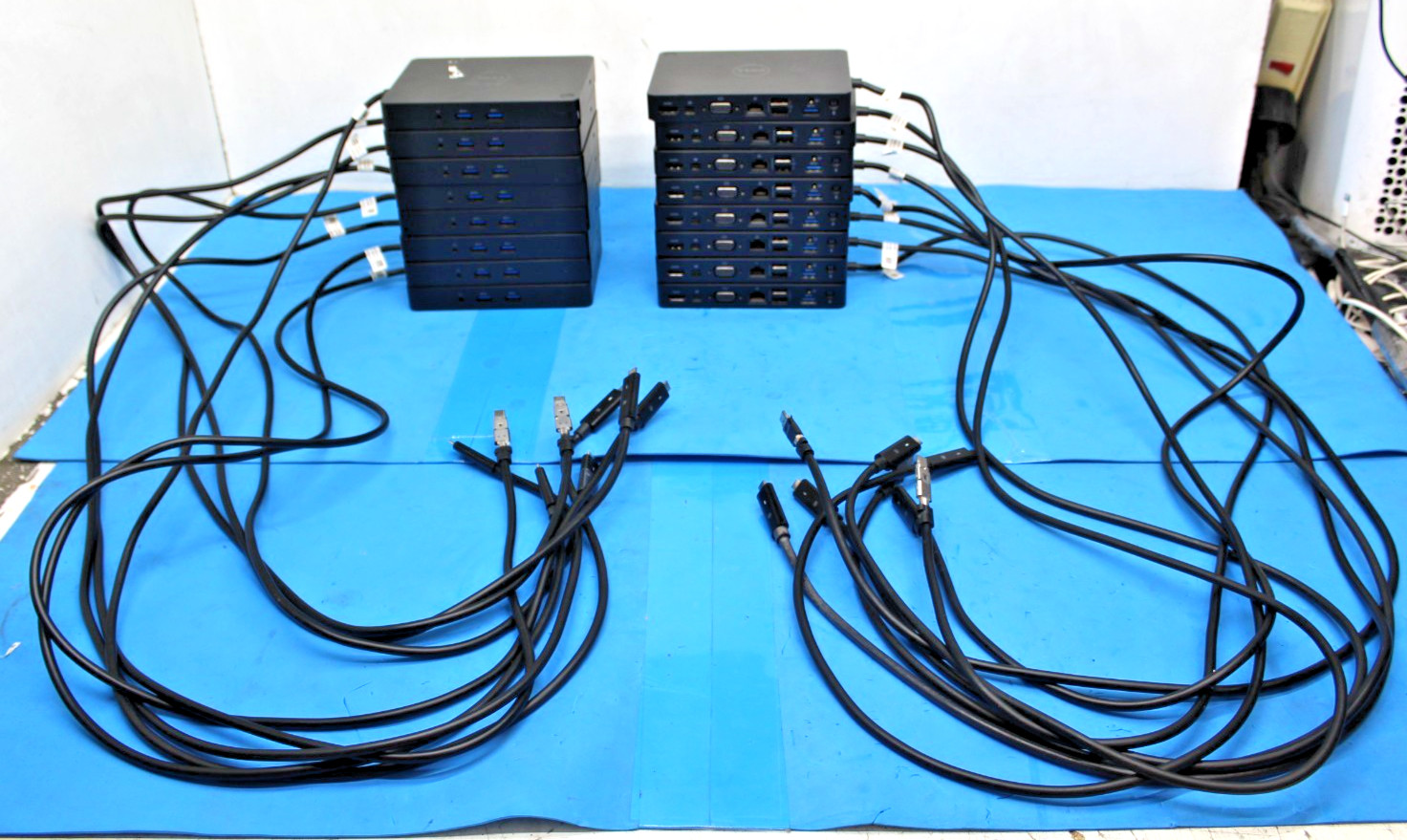 LOT-16 GENUINE Dell WD15 K17A USB-C DOCKING STATION NO POWER ADAPTER AS-IS T9D11