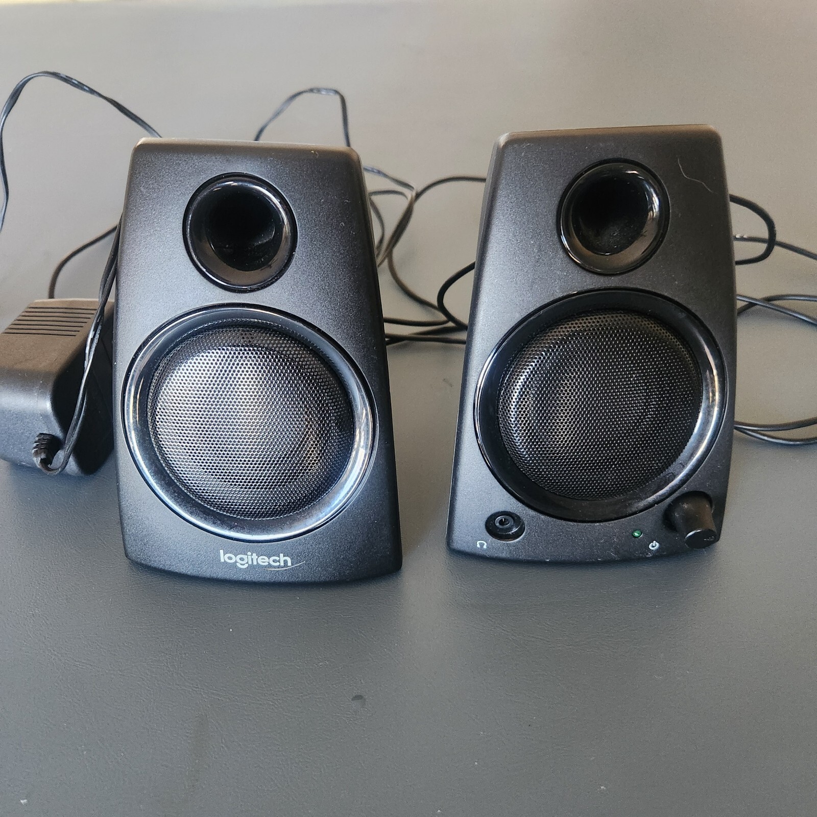 Logitech Z130 2 Piece Multimedia Stereo PC Laptop Computer Speakers (Tested)