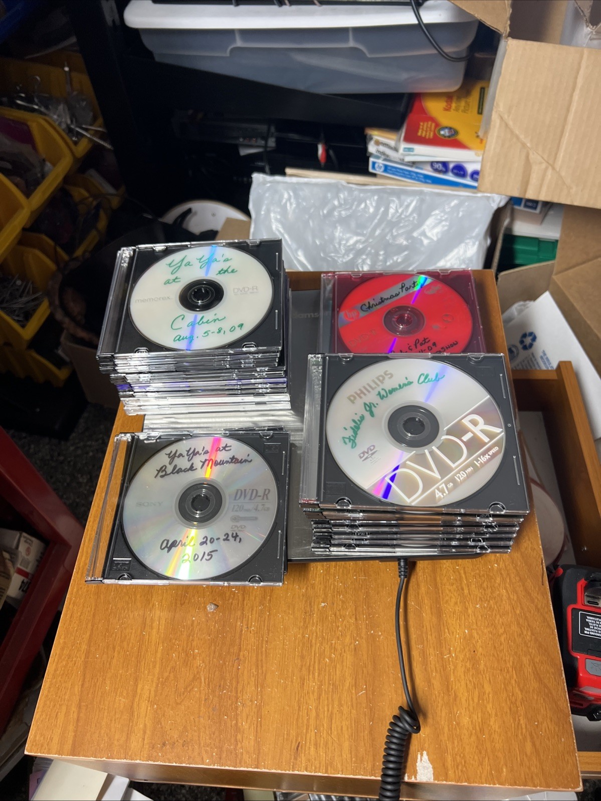 30+ Used DVD-R Discs Home Movies Photos Files  Negatives With Cases.